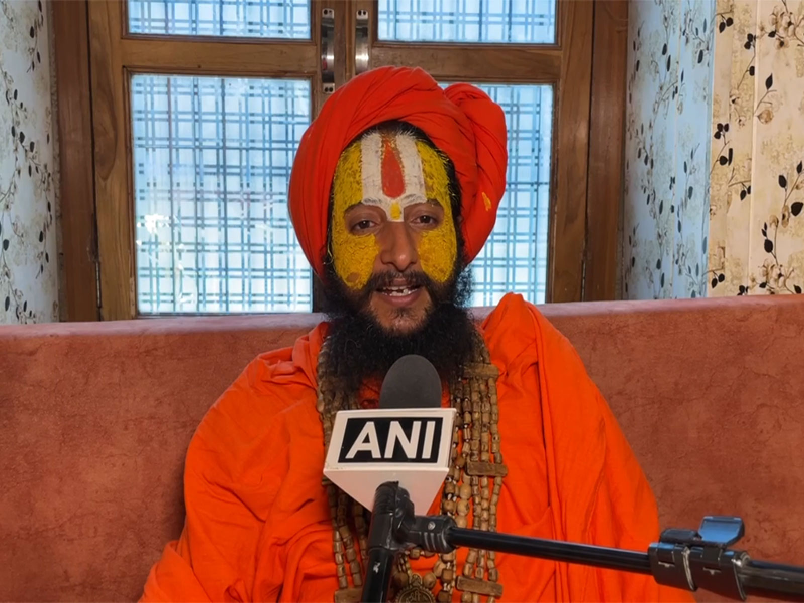 Presiding head of Saket Bhawan Sitaram Das Maharaj (Photo/ANI)