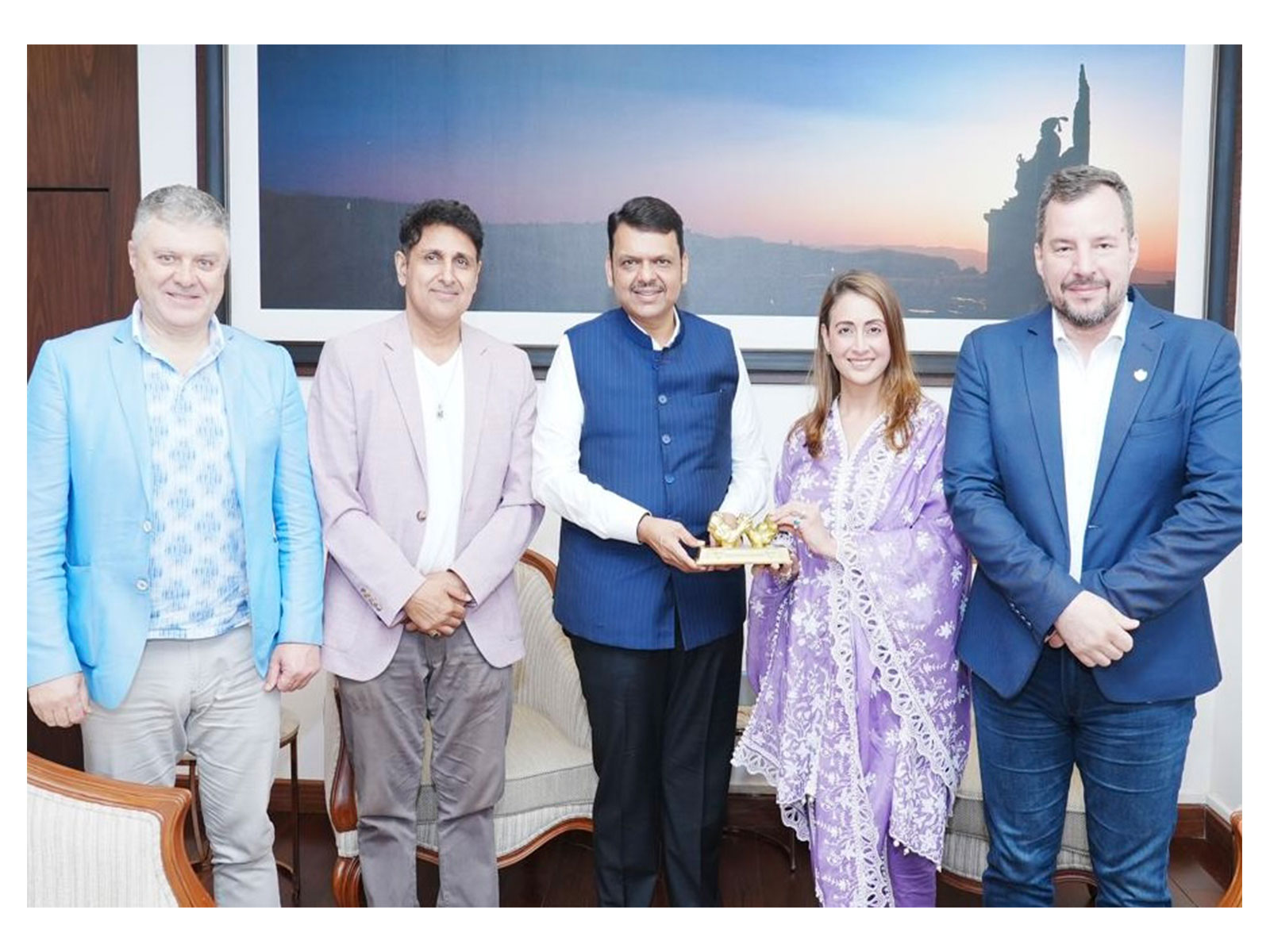 WAF officials meet Maharashtra CM Devendra Fadnavis (Photo: WAF)