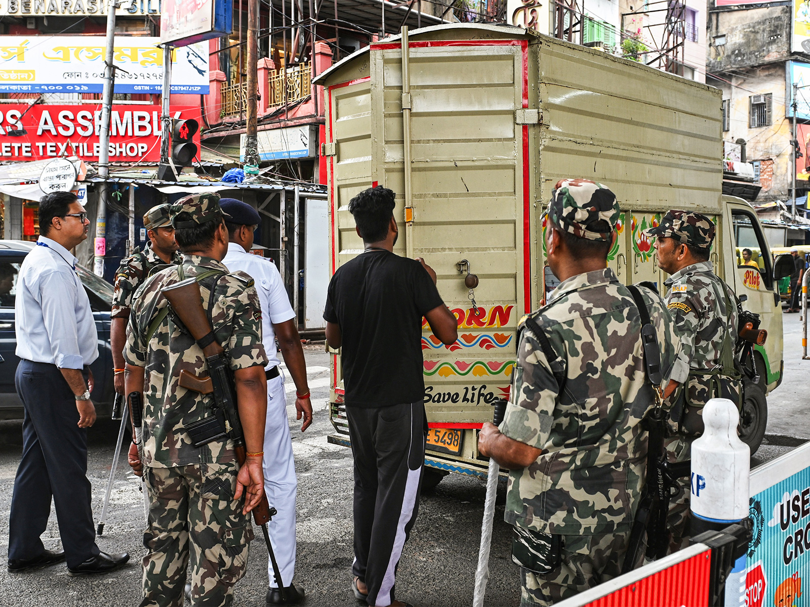 CAPF carry out checking on the eve of the second phase of West Bengal Assembly elections (Photo/ANI)
