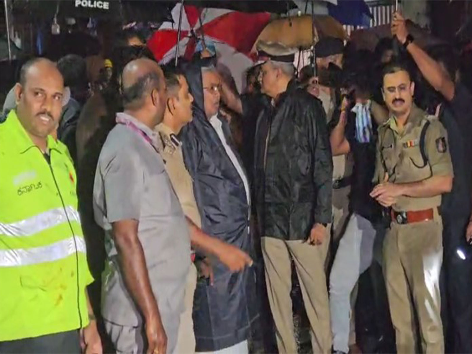 Karnataka Chief Minister Siddaramaiah visited the spot (Photo/ANI)