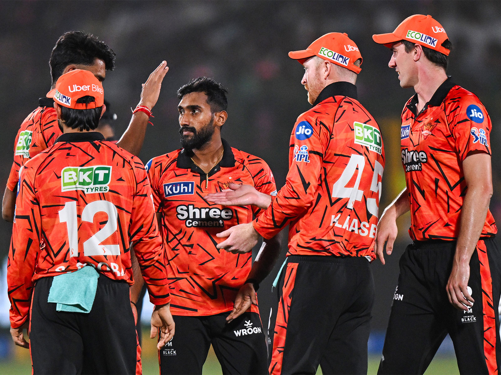 SRH team players (Photo: ANI)
