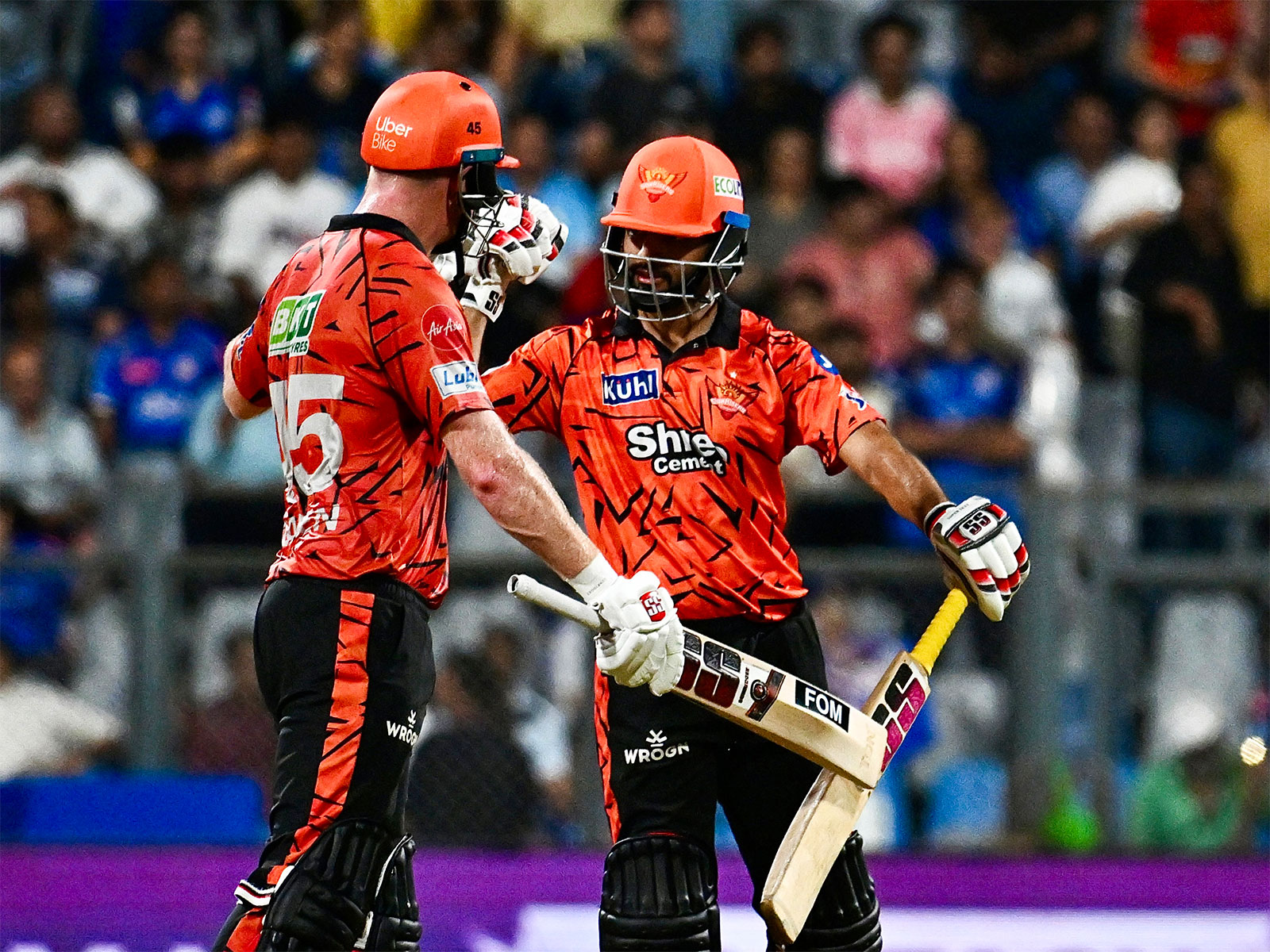 SRH's Heinrich Klaasen and Salil Arora. (Photo: ANI)