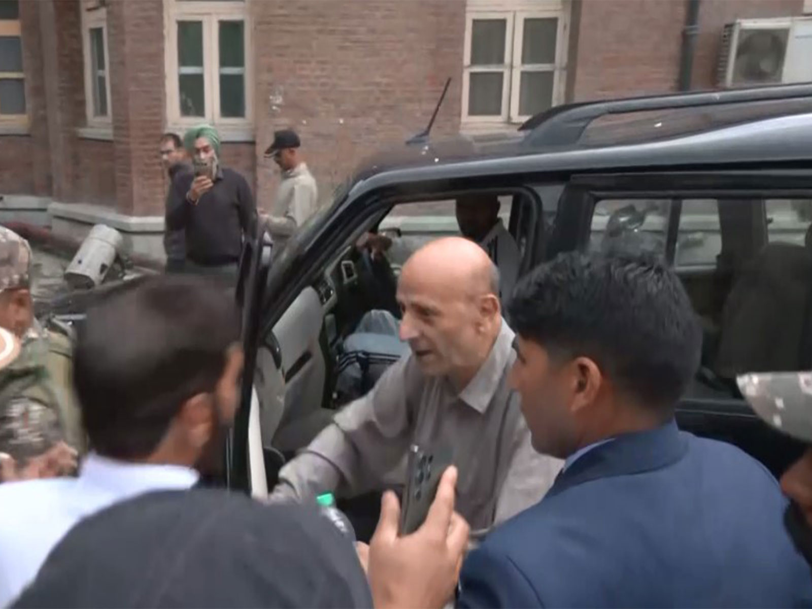 Baramulla MP Abdul Rashid Sheikh reaches SMHS hospital to meet ailing father (Photo/ANI)