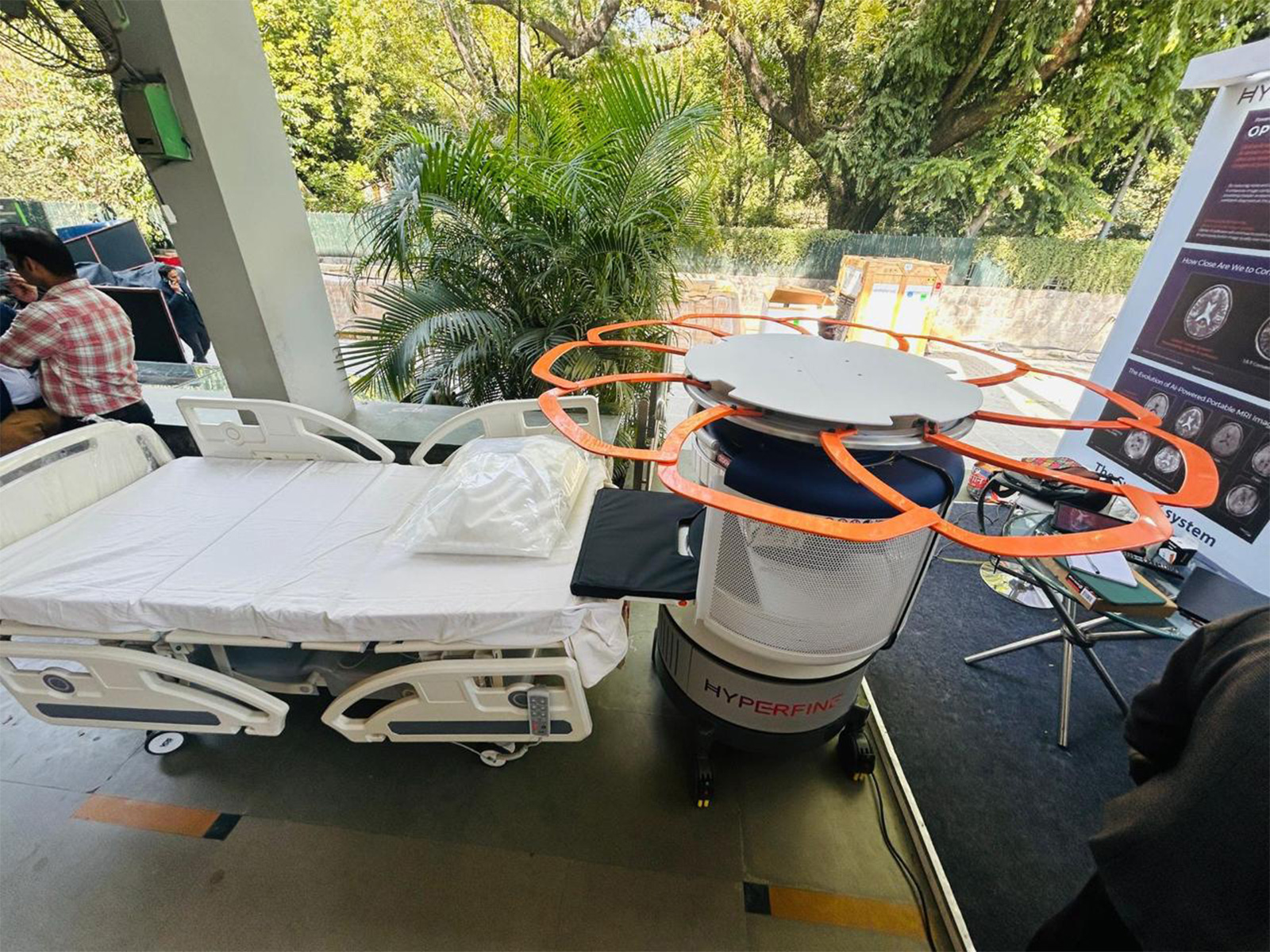 Portable bedside MRI system (Photo/ANI)