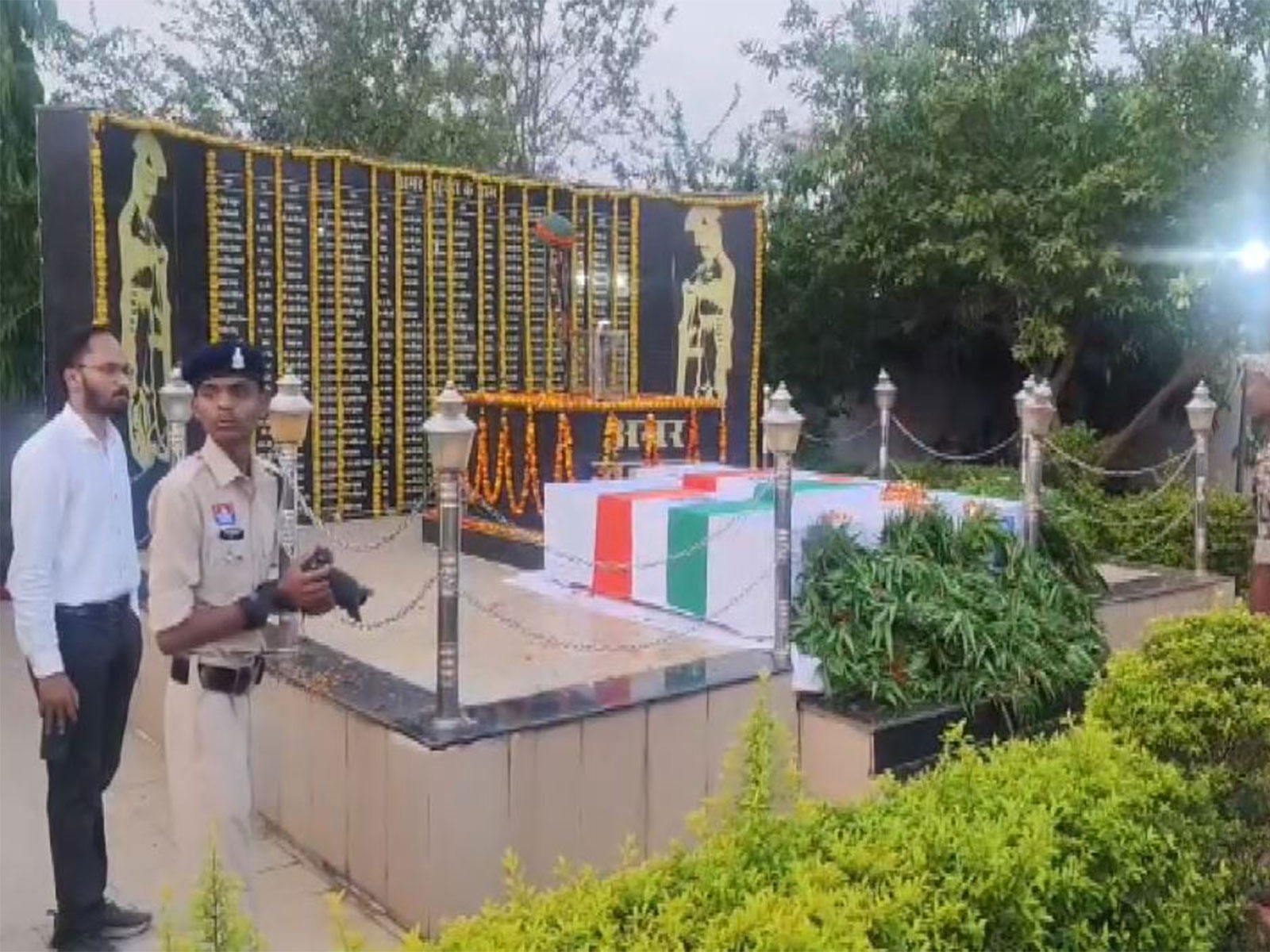 Final farewell held at Narayanpur police lines (Photo/ANI)