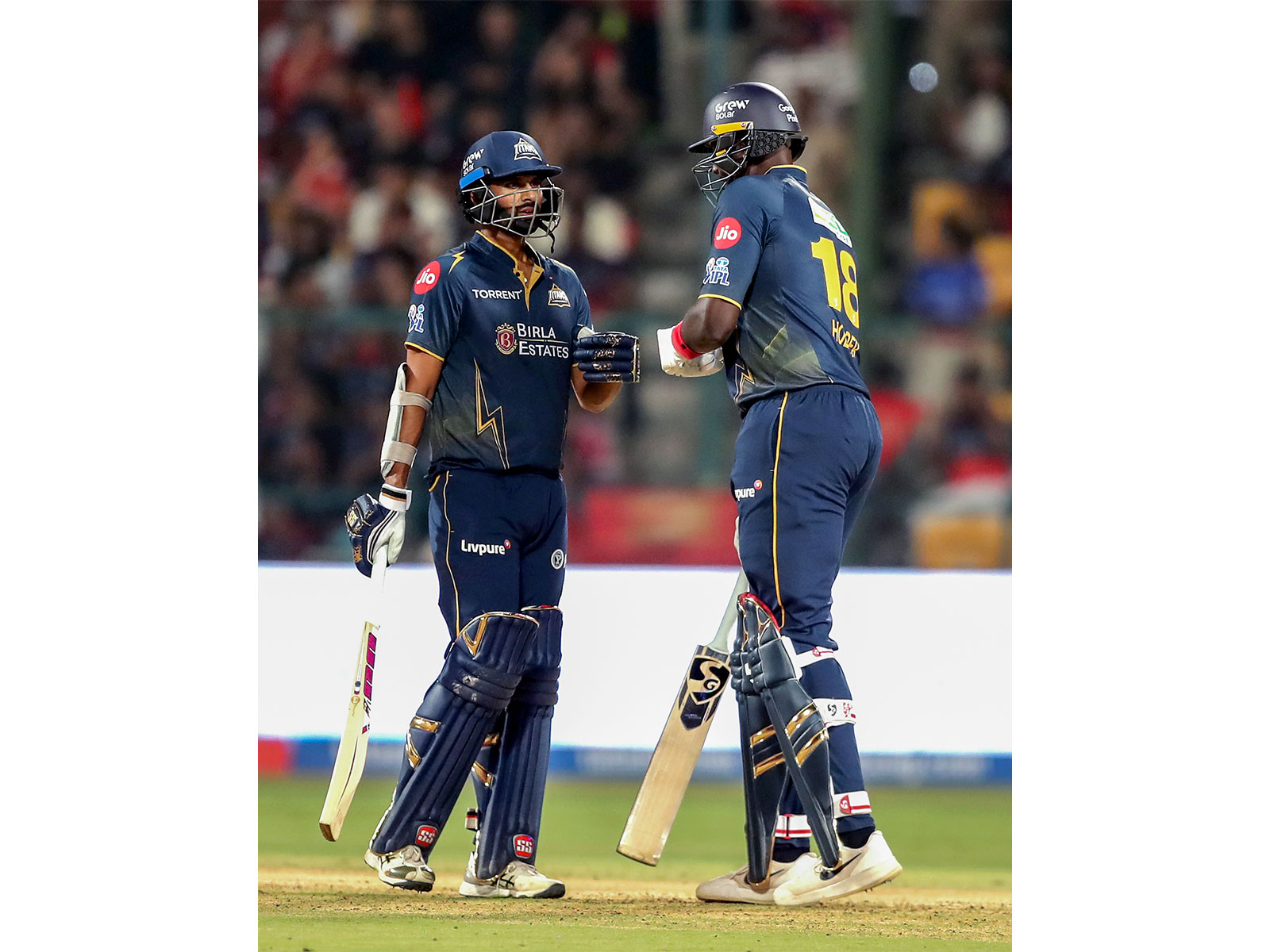 Gujarat Titans' Washington Sundar (left) and Jason Holder (right) (Photo: ANI)