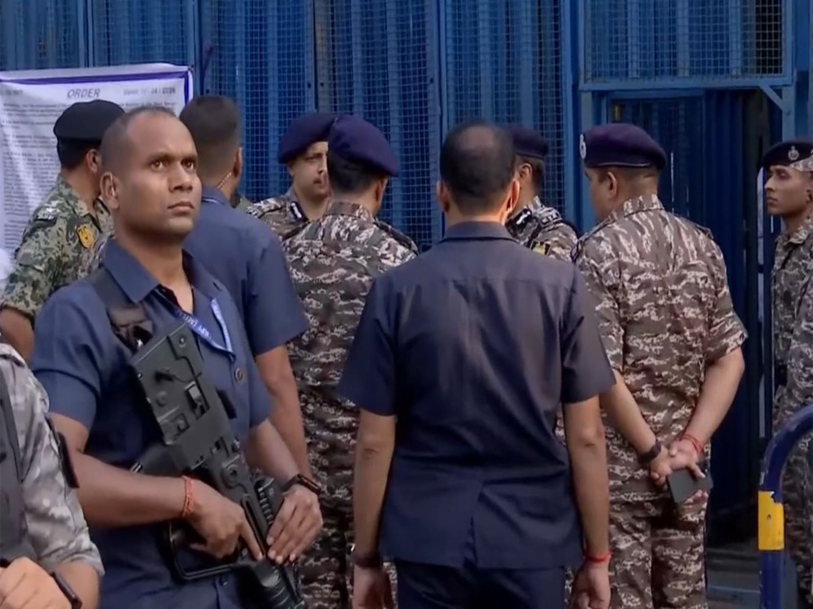 CRPF DG Gyanendra Pratap Singh and CRPF SDG Vitul Kumar inspect strong room in Kolkata (Photo/ANI)