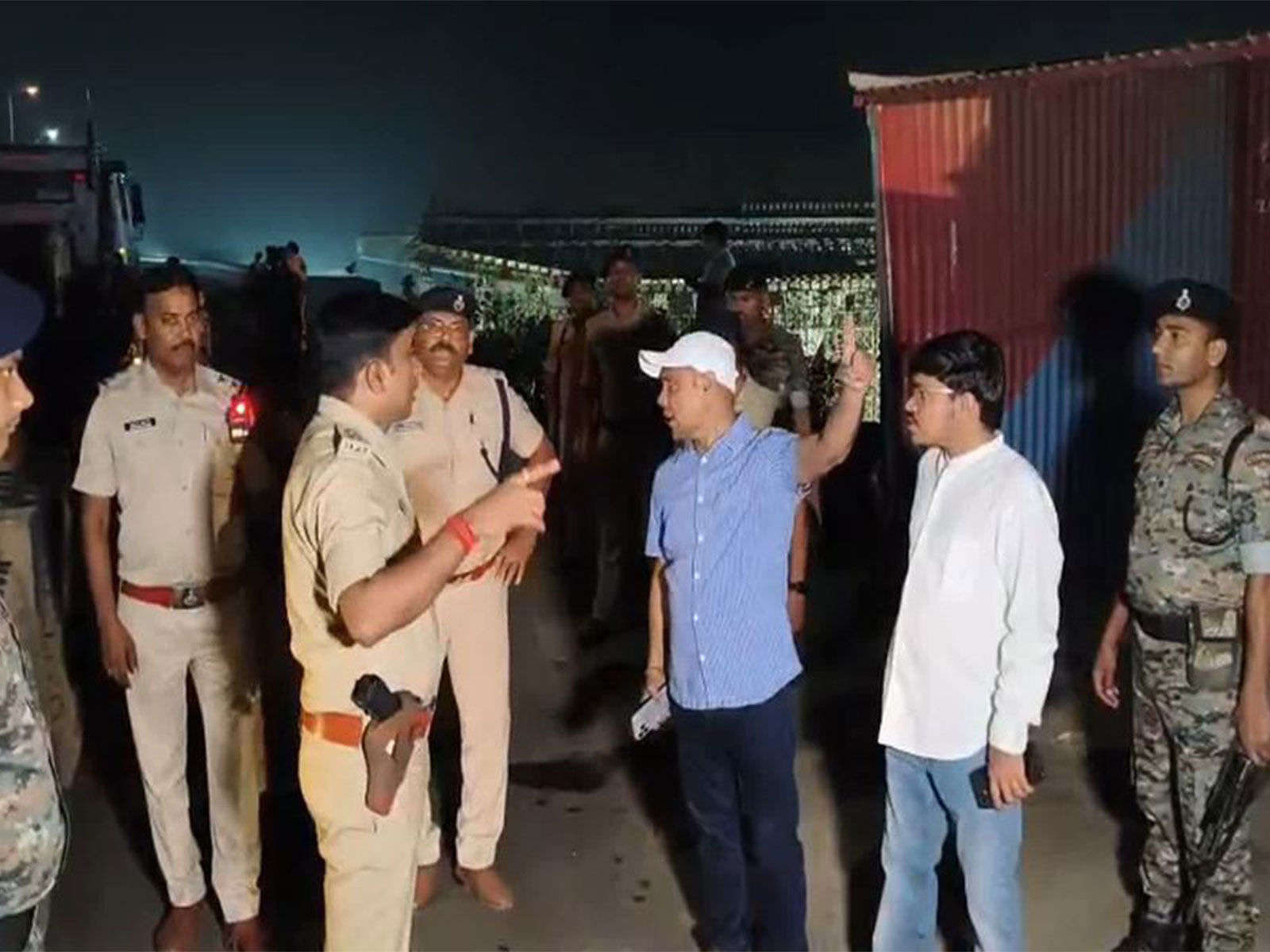 Officials at the spot (Photo/ANI)