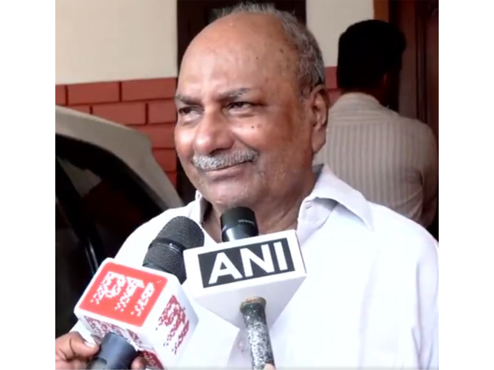 Senior Congress leader AK Antony (Photo/ANI)