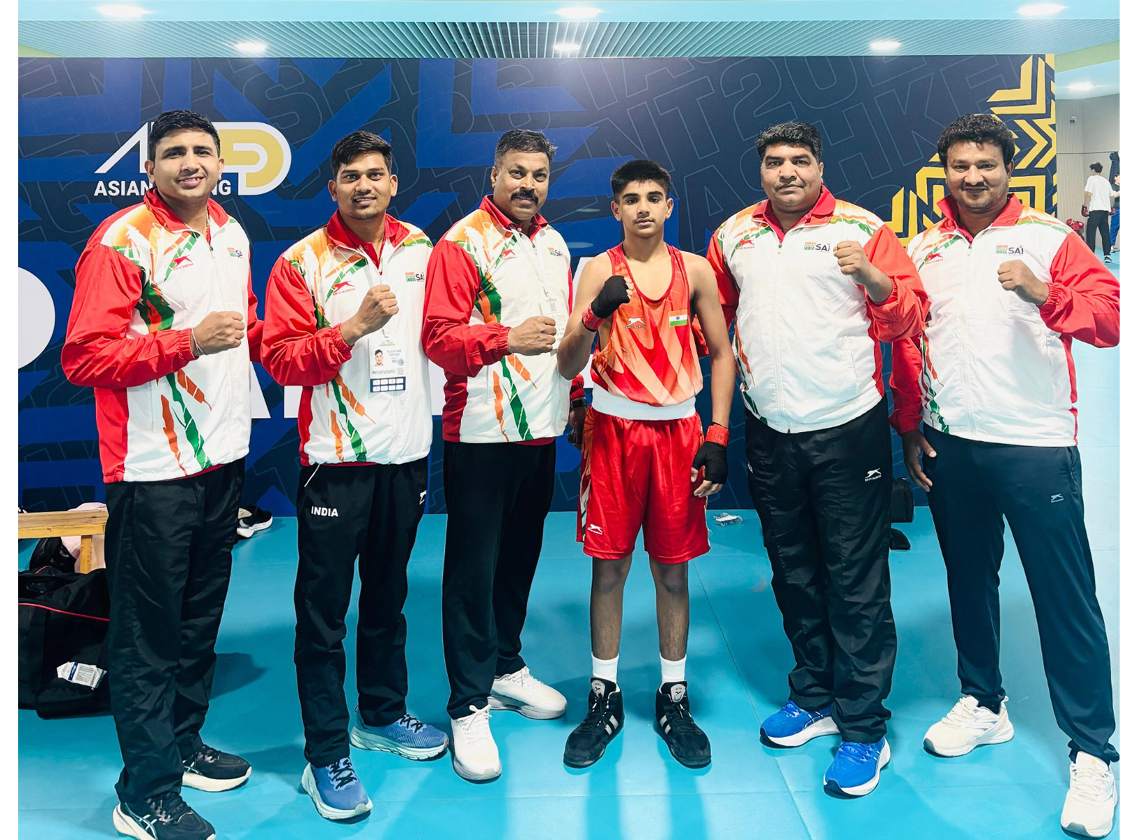Yash Yadav (centre) after win. (Photo: BFI)