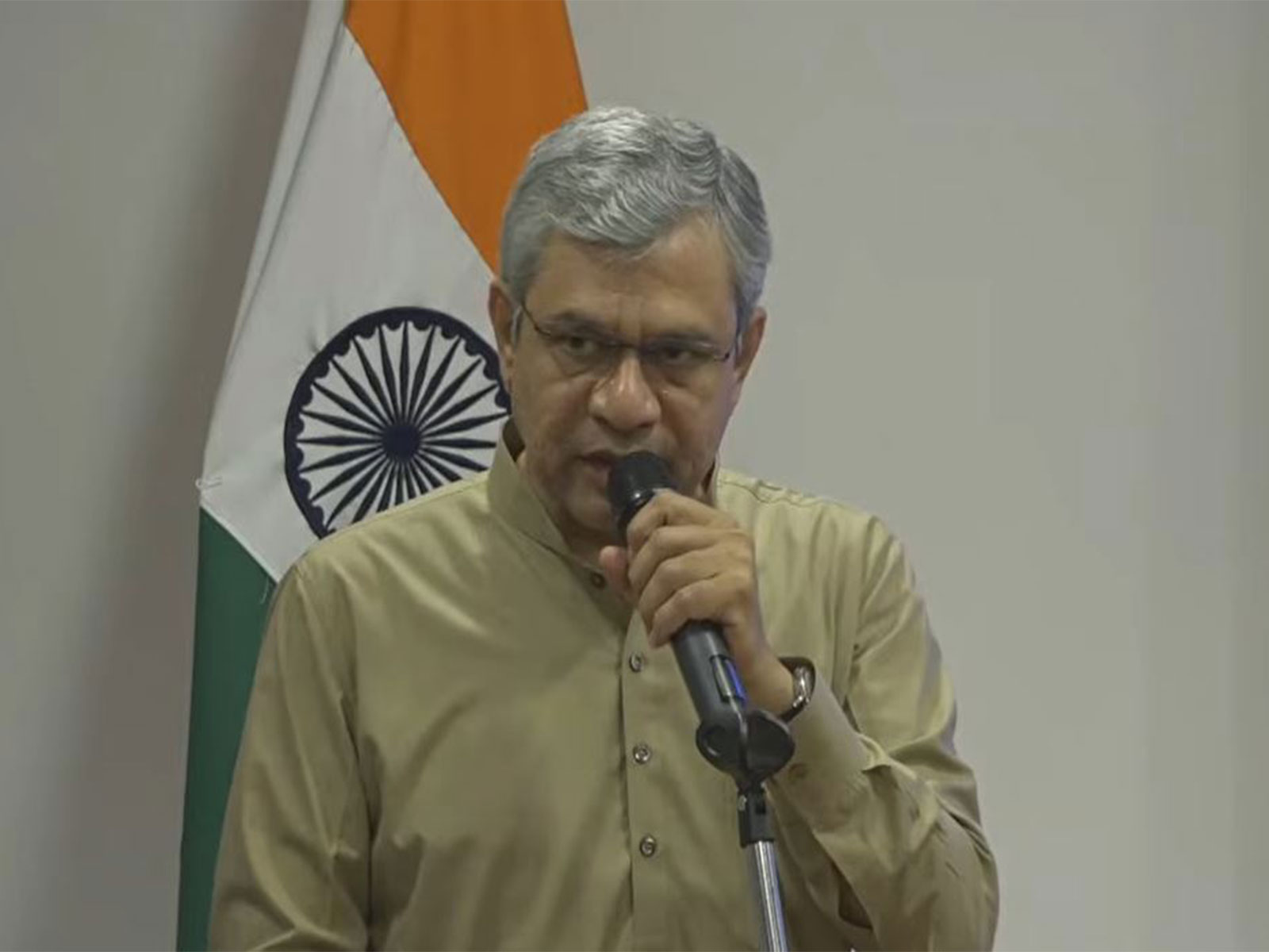 Ashwini Vaishanv speaking at the cabinet briefing (Photo/PIB)