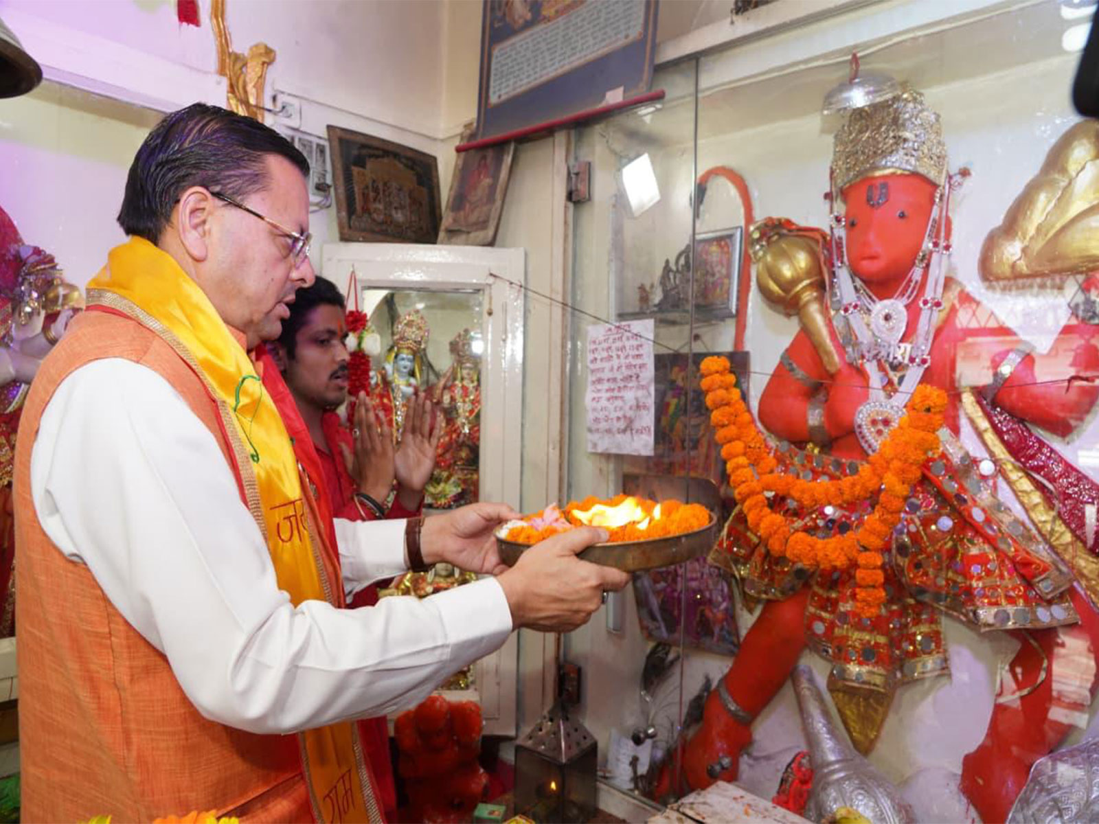 Uttarakhand CM Pushkar Singh Dhami offering prayers (Photo/ANI)