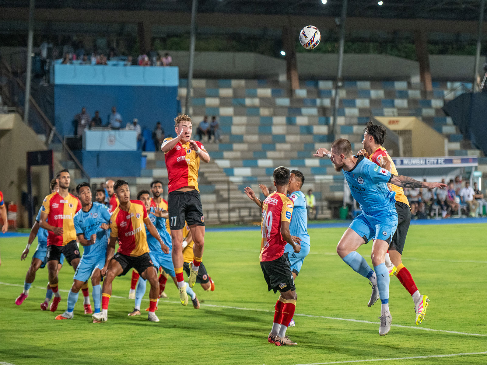 East Bengal FC and Mumbai City FC players in action (Photo: AIFF Media)