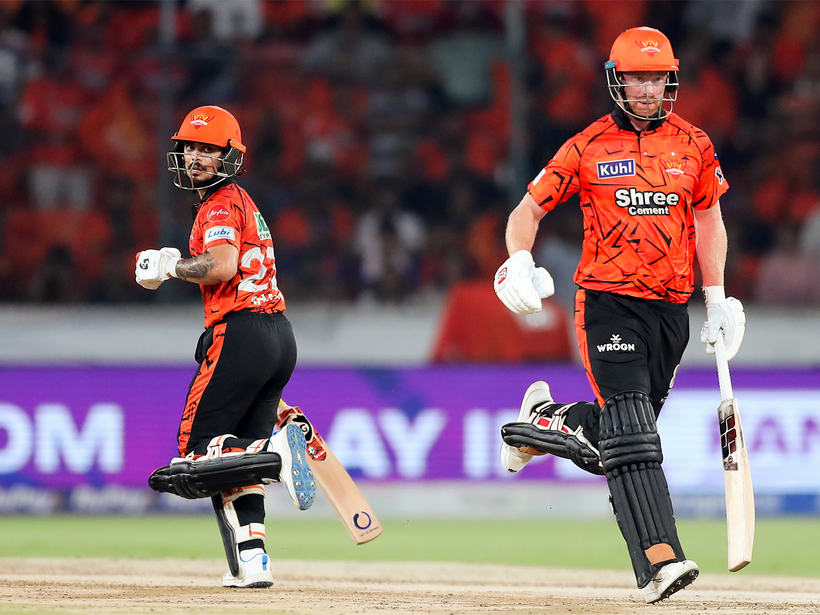Sunrisers Hyderabad's Heinrich Klaasen (right) and Ishan Kishan (left) (Photo: ANI)