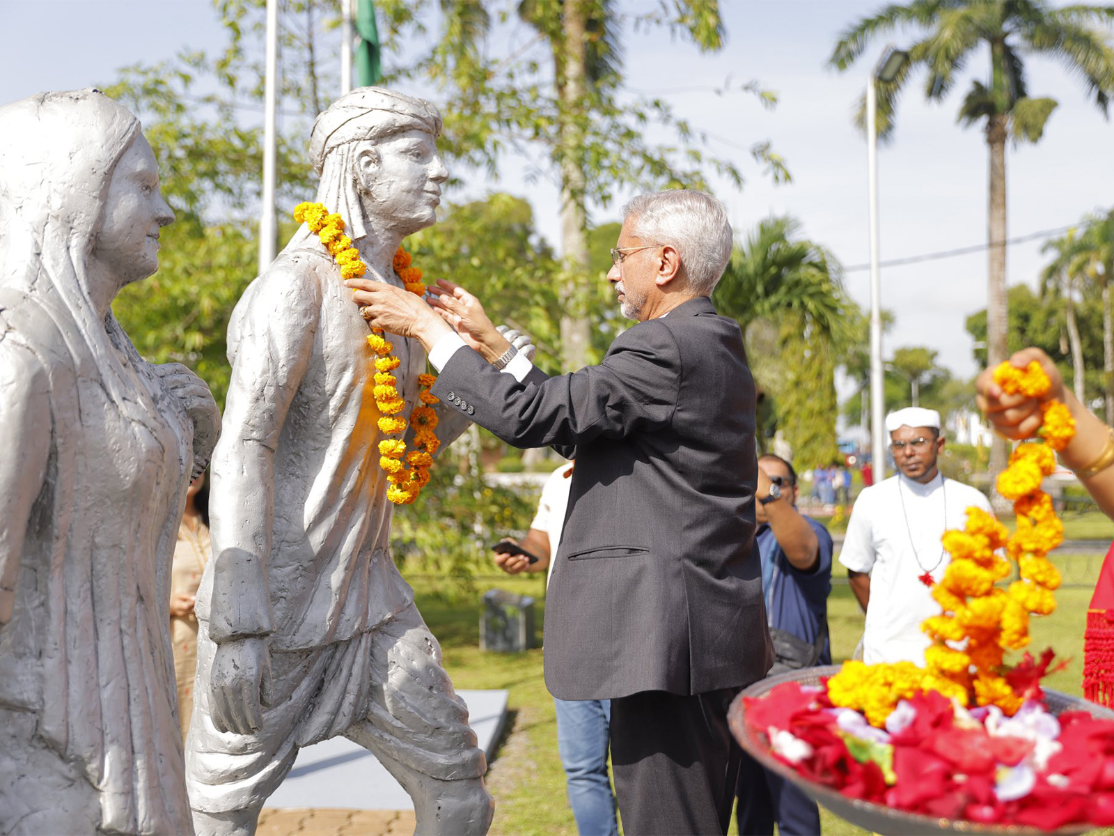 EAM Jaishankar with FM Melvin Bouva (Photo/ X@DrSJaishankar)