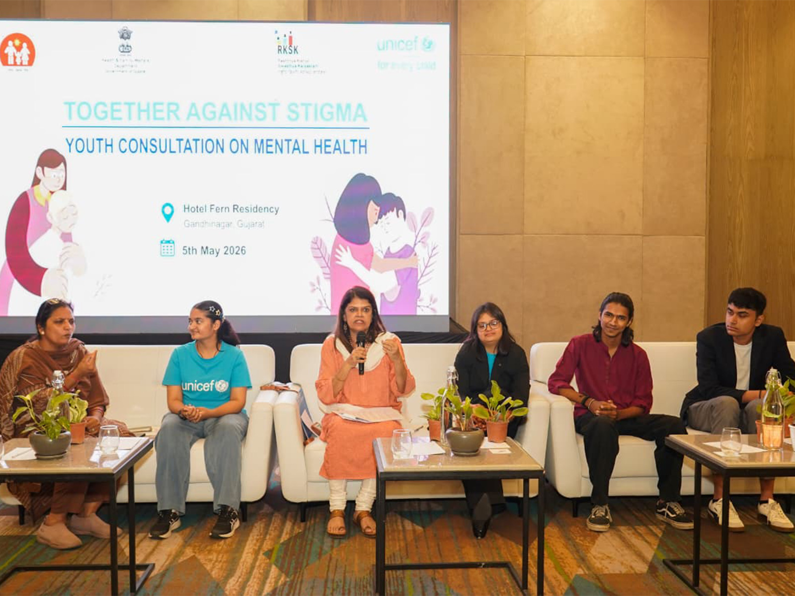  UNICEF, in partnership with the MoHFW, State Health Department of Gujarat, and The George Institute for Global Health multi-partner consultation in Gujarat (Photo/UNICEF)