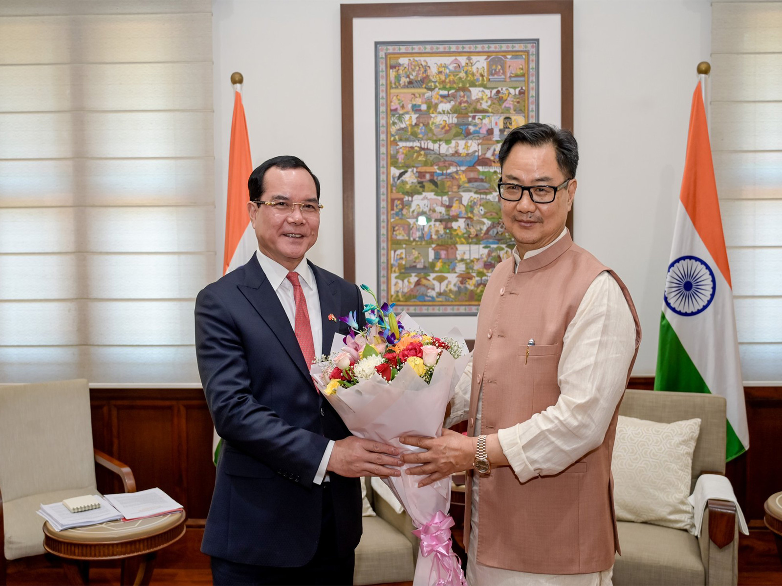 Union Minister Kiren Rijiju with Vietnam Ethnic and Religious Affairs Minister Nguyen Dinh Khang (Photo/ X@KirenRijiju)