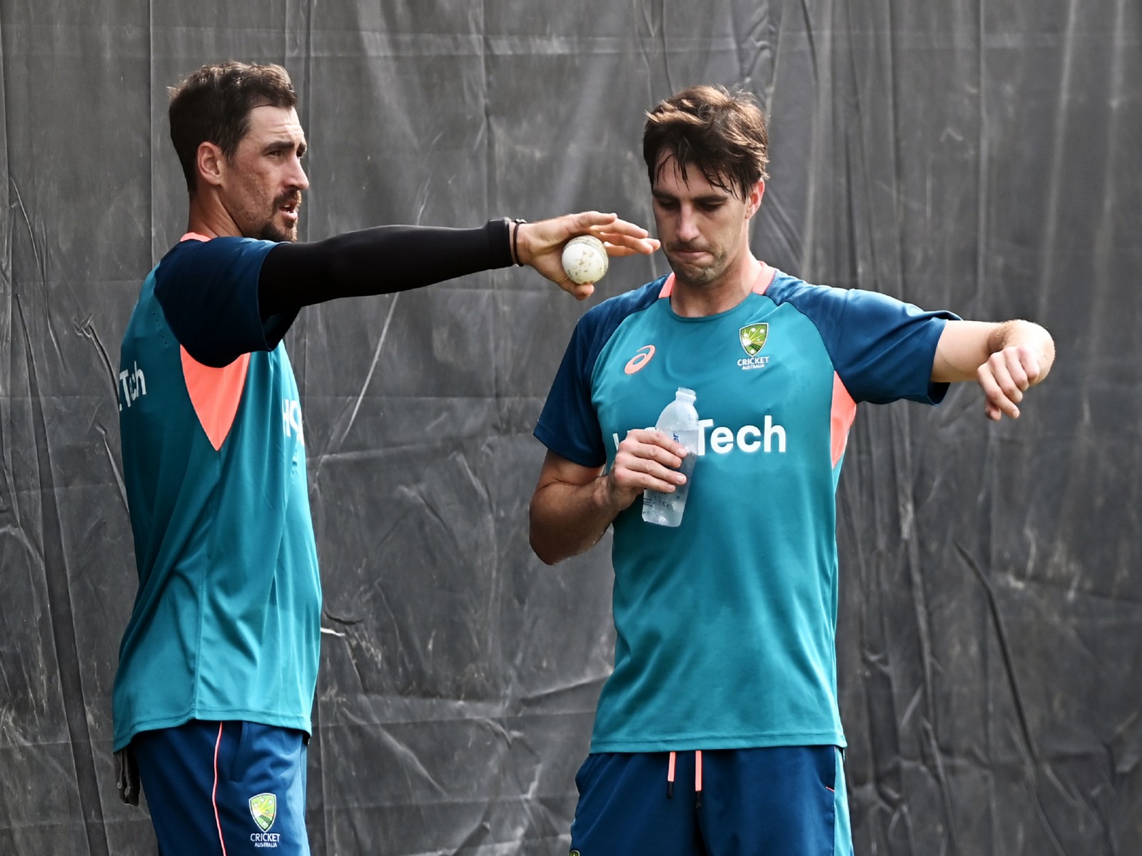 Pat Cummins and Mitchell Starc. (Photo/ANI)