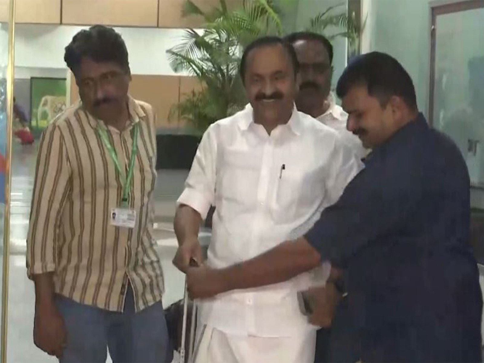 Congress leaders VD Satheesan at Delhi airport (Photo/ANI)