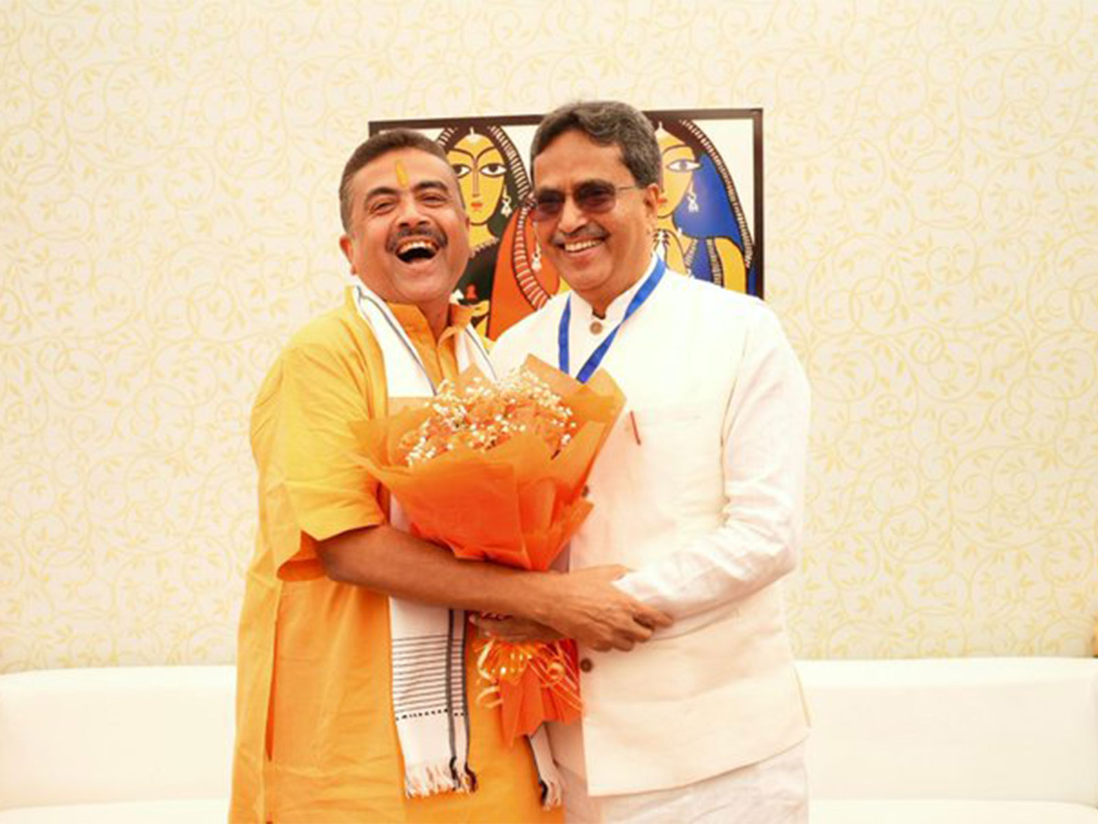 Tripura CM Manik Saha and WB CM Suvendu Adhikari (Photo/@BJP4Tripura)
