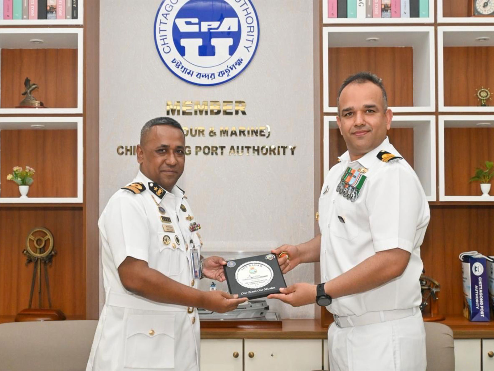 Commanding Officer of INS Sunayna, Commander Siddharth Chaudhary in Chattogram (Photo: X@ihcdhaka)