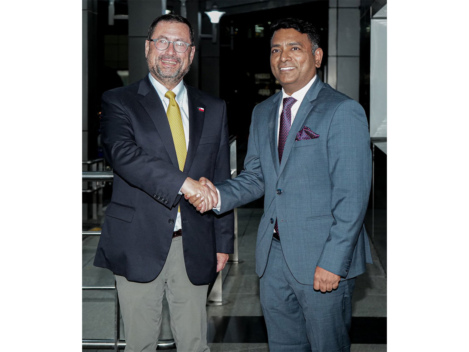 Chilean Foreign Minister Mackenna arrives in India (Photo/@MEAIndia)