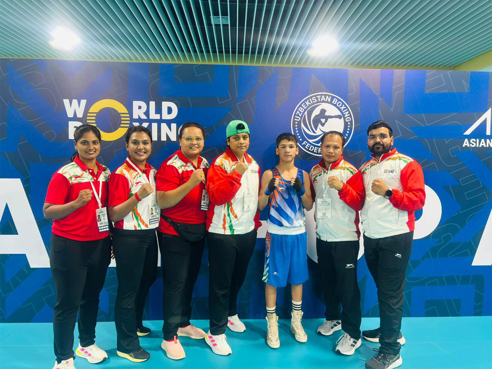 Sameer Bohra (43kg) U-15 celebrates his SF win with the coaches at Asian Boxing U15 & U17 Championships 2026. (Photo/Asian Boxing)