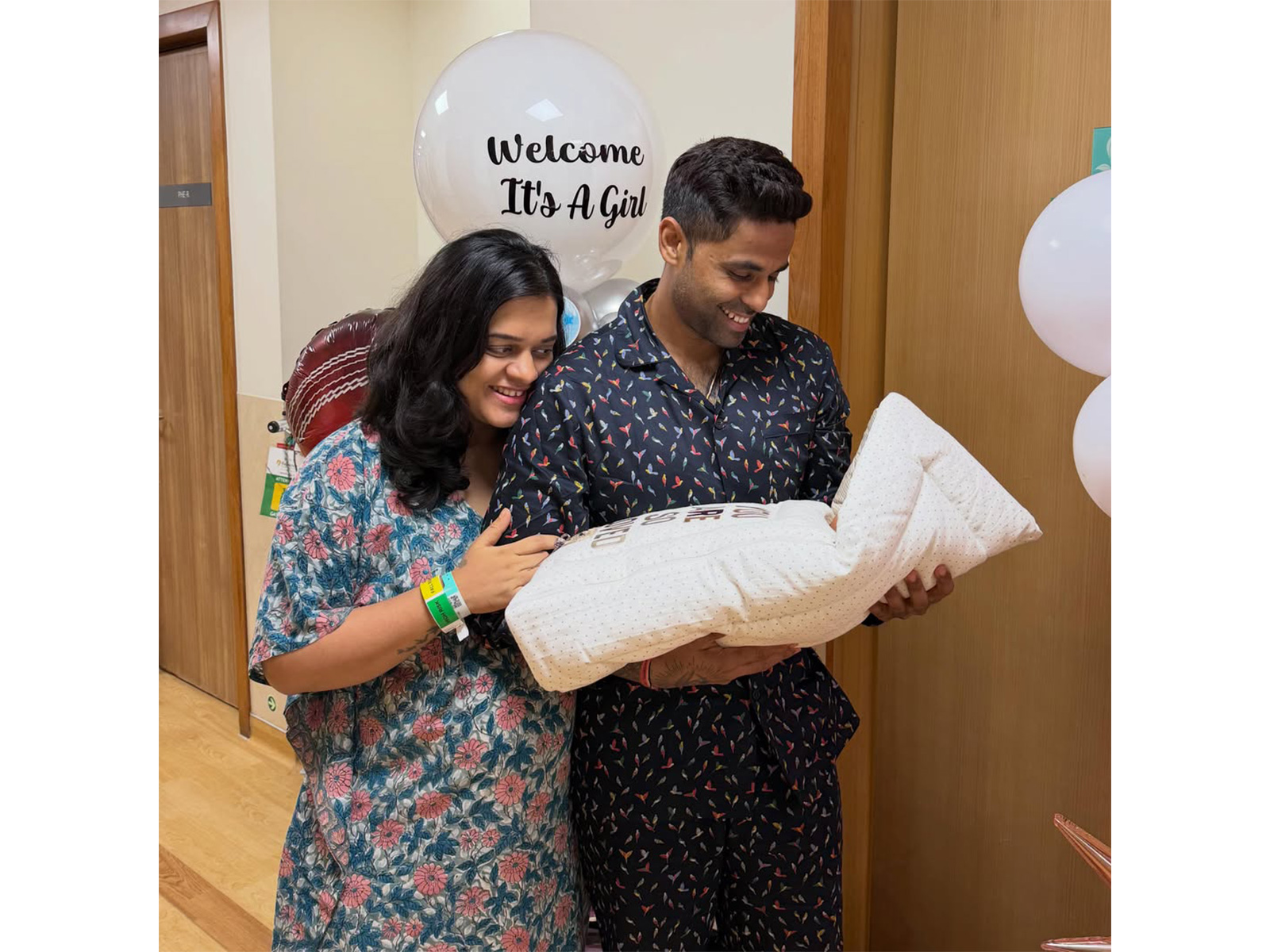 Suryakumar Yadav and wife Devisha Shetty (Photo/Instagram@surya_14kumar)