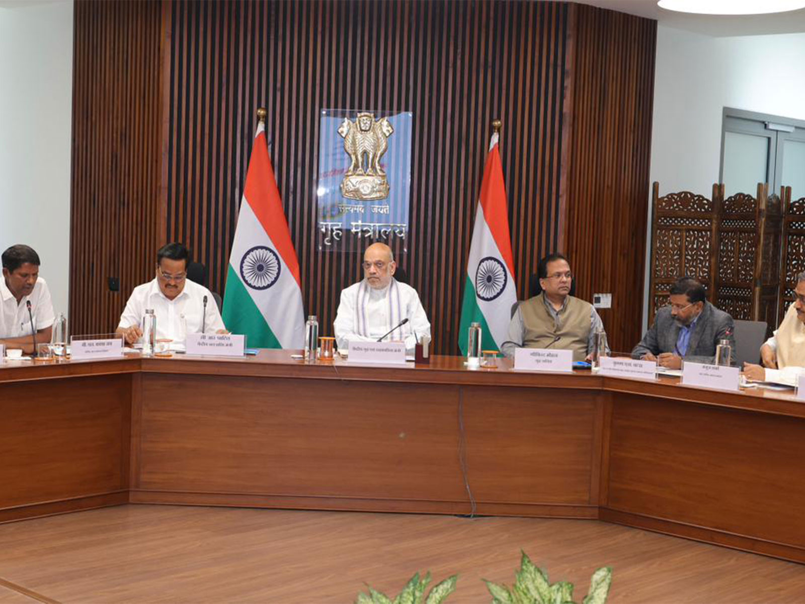 Union Home Minister Amit Shah reviews country's preparedness to deal with potential floods and heat waves in an important high-level meeting held in New Delhi (Photo: Ministry of HomeAffairs/PIB)