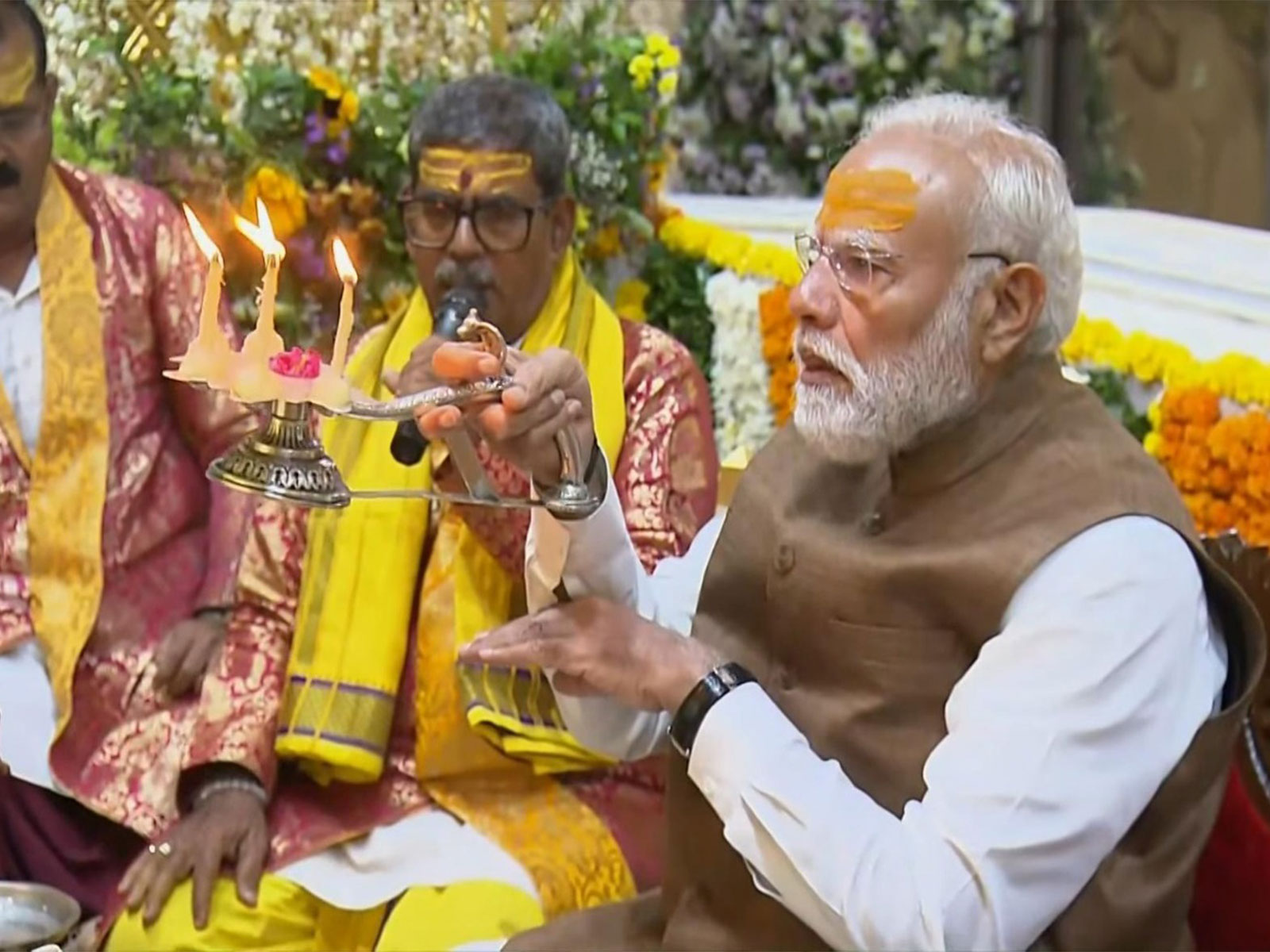PM Modi performs rituals during Somnath Amrutparv-2026 celebrations at Somnath Temple in Gujarat on Monday (Photo: Gujarat CMO)