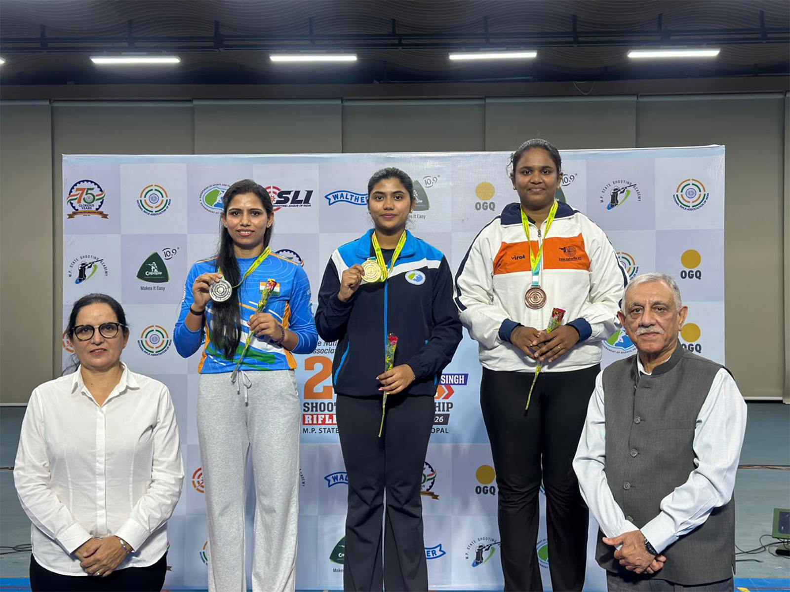 Shooters Nupur (middle), Priya (left) and Bhakti (right) (Photo: NRAI) 