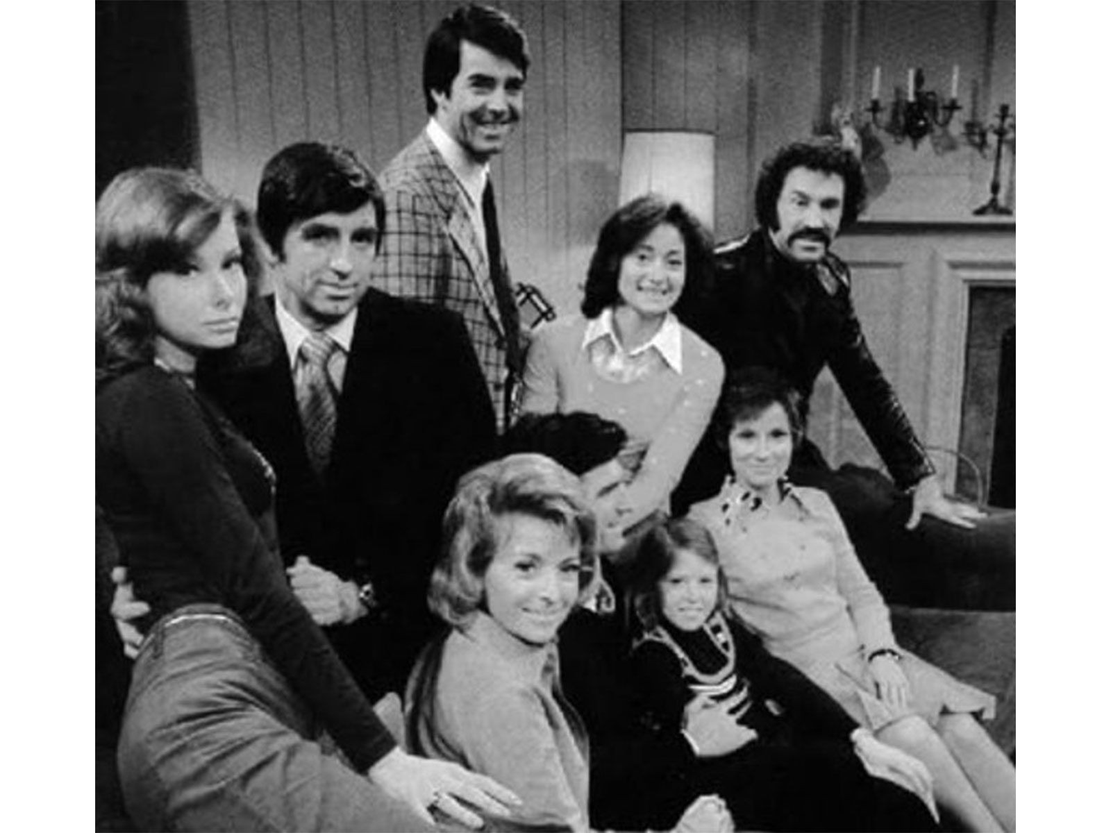 How to Survive a Marriage cast (Image source: IMDb)