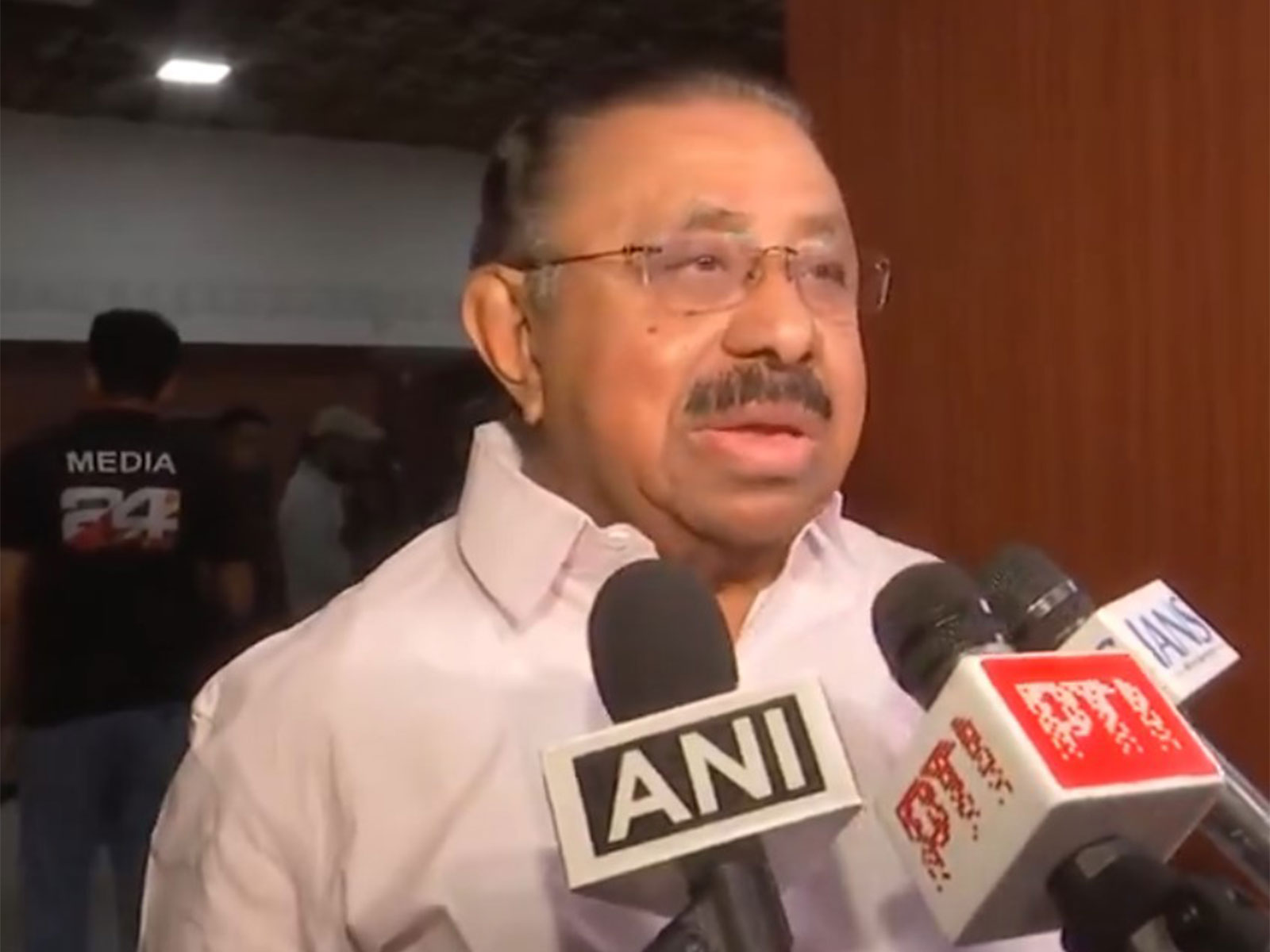 Former Keralam Pradesh Congress Committee chief MM Hassan (Photo/ANI)