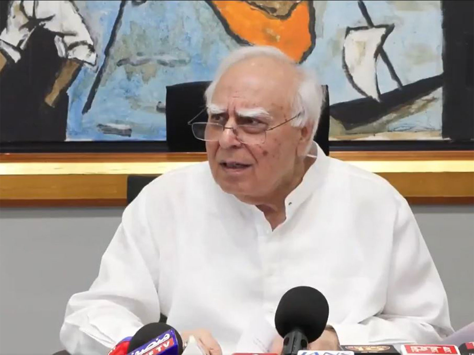 Senior advocate and Rajya Sabha MP Kapil Sibal (Photo/ANI)