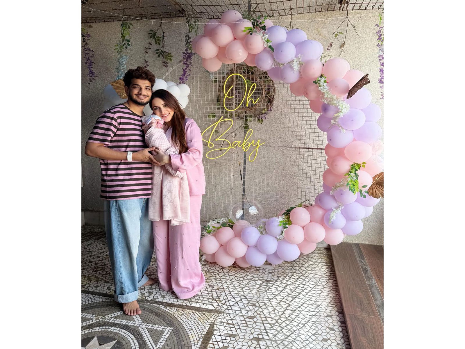 Munawar Faruqui, Mehzabeen Coatwala with their daughter (Photo/Instagram@mehzabeen_faruqui)