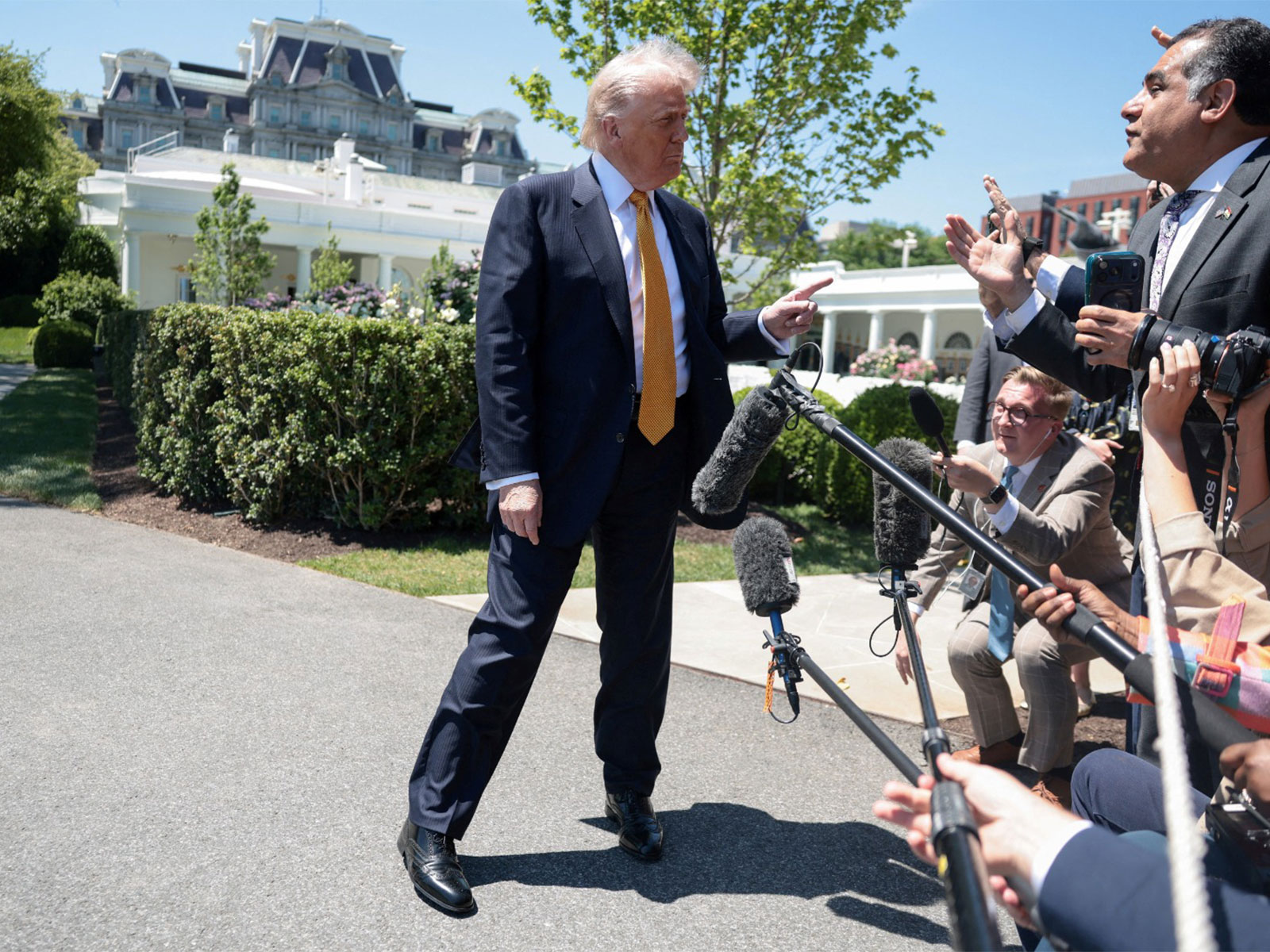 US President Donald Trump speaks to press (Photo/ Reuters) 