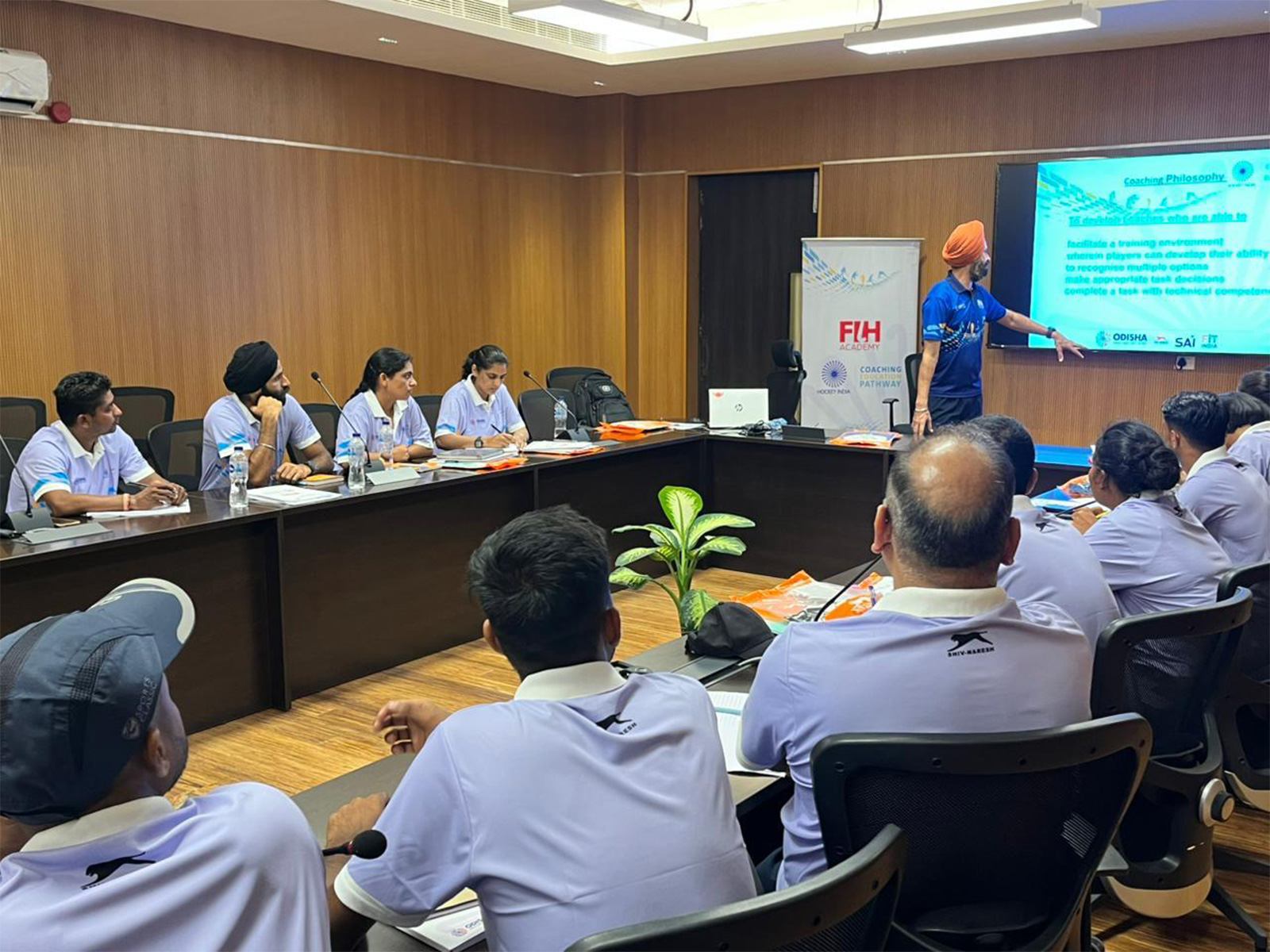 Hockey India takes Level-1 Coaching Course to new cities. (Photo/HI)