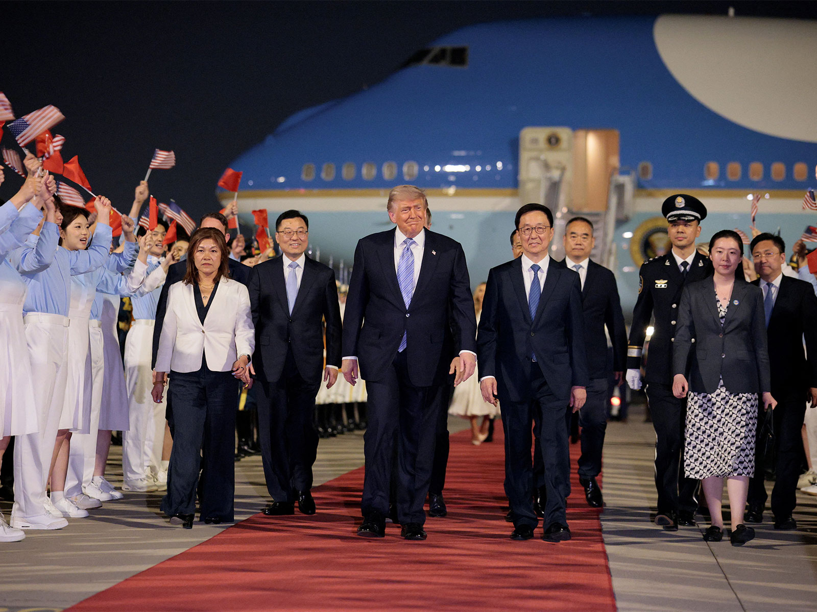 US President Donald Trump arrives aboard Air Force One at Beijing Capital International Airport during his visit to the country, in Beijing, China (Photo/Reuters)