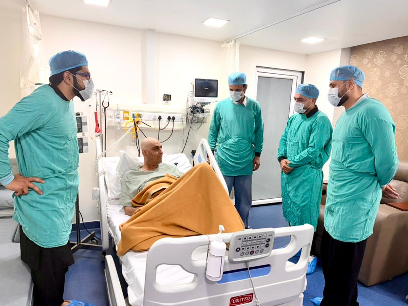 Nabi, Rashid visit Shapoor Zadran at a Greater Noida hospital (Photo: @MohammadNabi007)