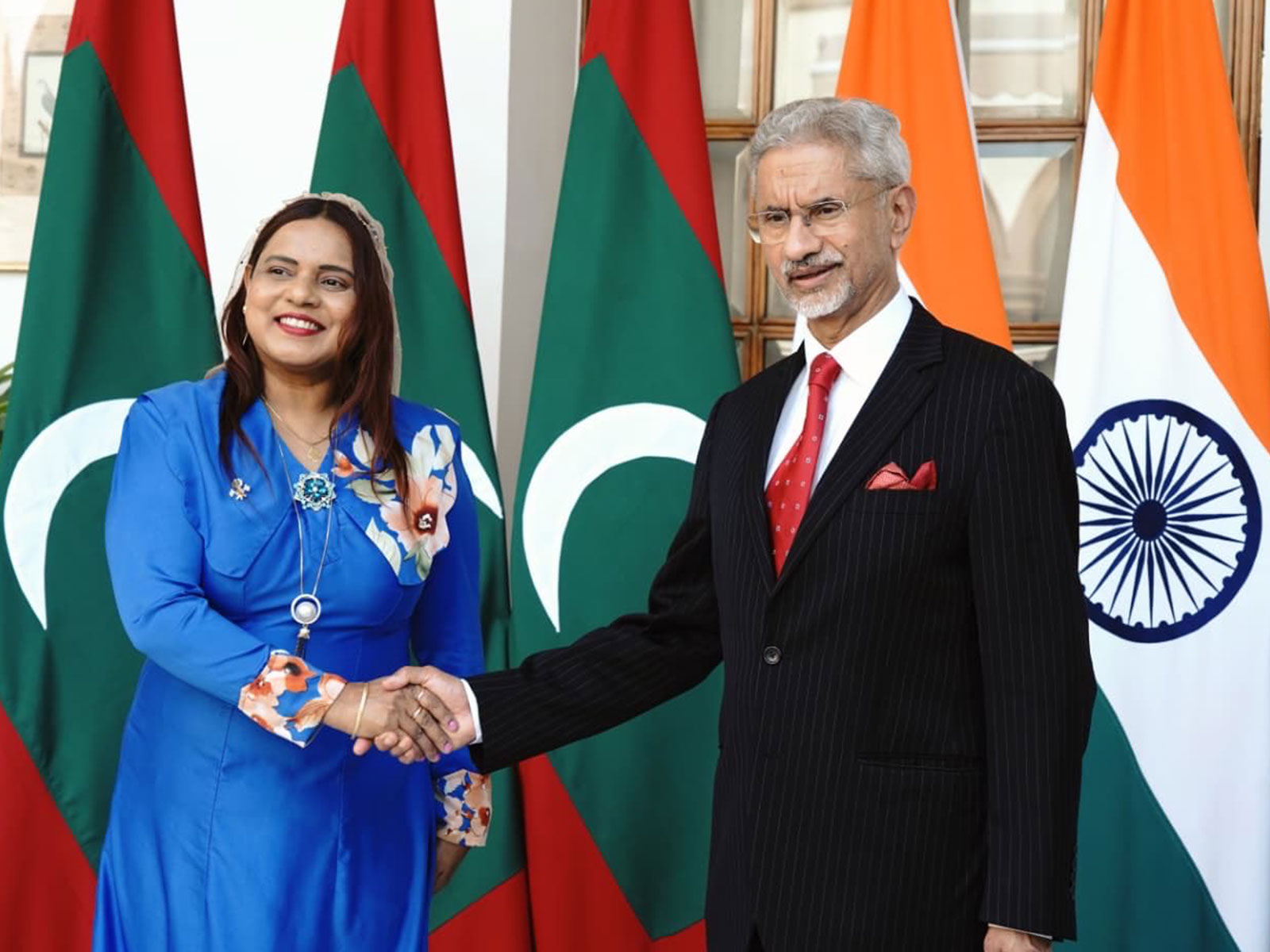 External Affairs Minister S Jaishankar with Maldives' Foreign Minister Iruthisham Adam (Photo/ X@DrSJaishankar)