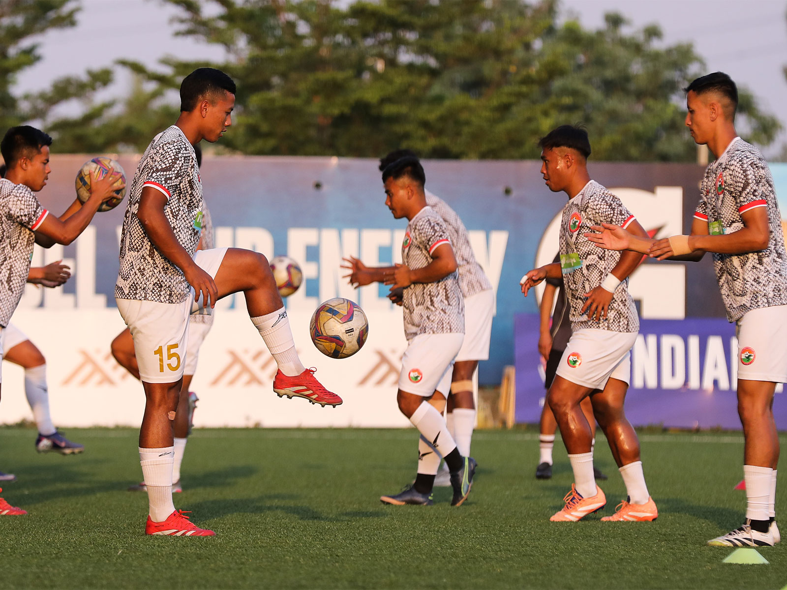 Shillong lajong fc players in action. (Photo/IFL)