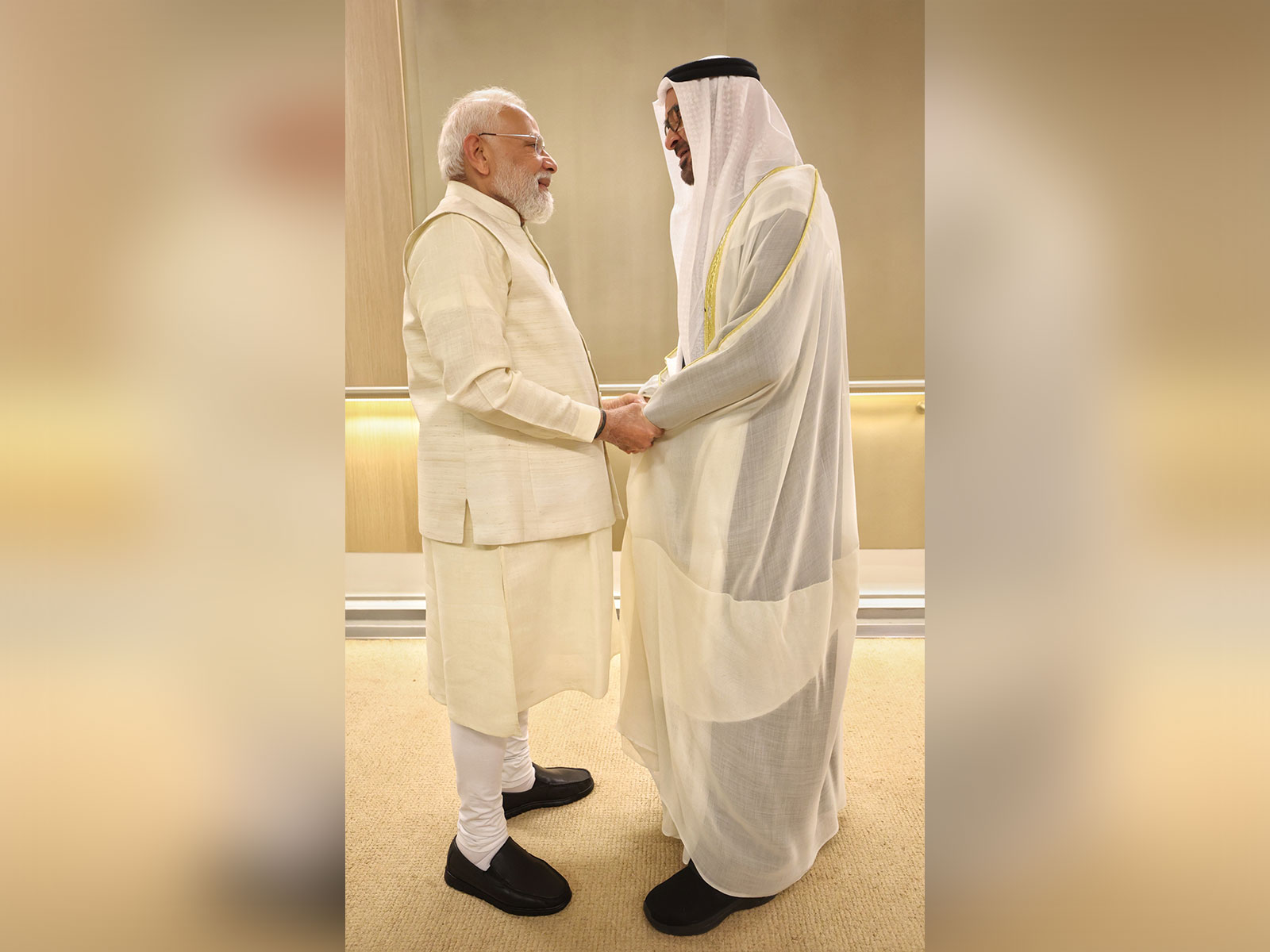  PM Modi thanks UAE President Al Nahyan for receiving him at Abu Dhabi airport (Photo/X/@narendramodi)