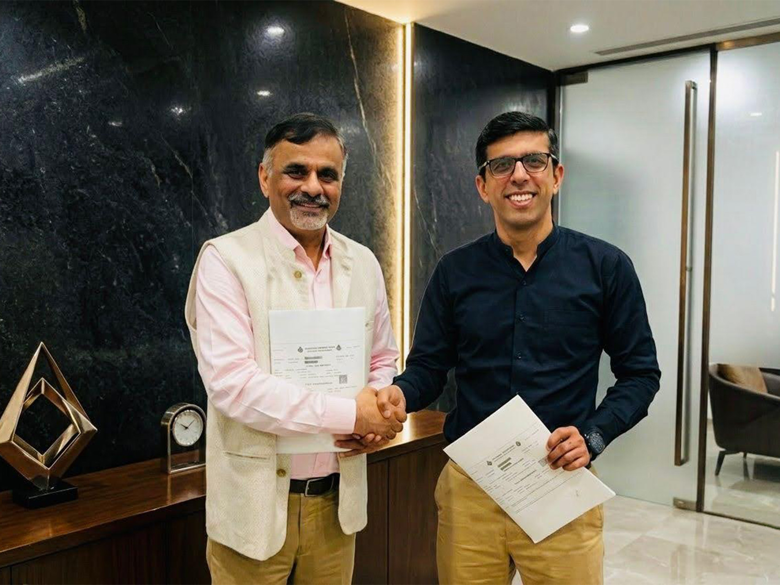 Vice Chancellor of Sushant University, Prof. (Dr.) Rakesh Ranjan with Piyush Nangru, Founder of Vedam School of Technology