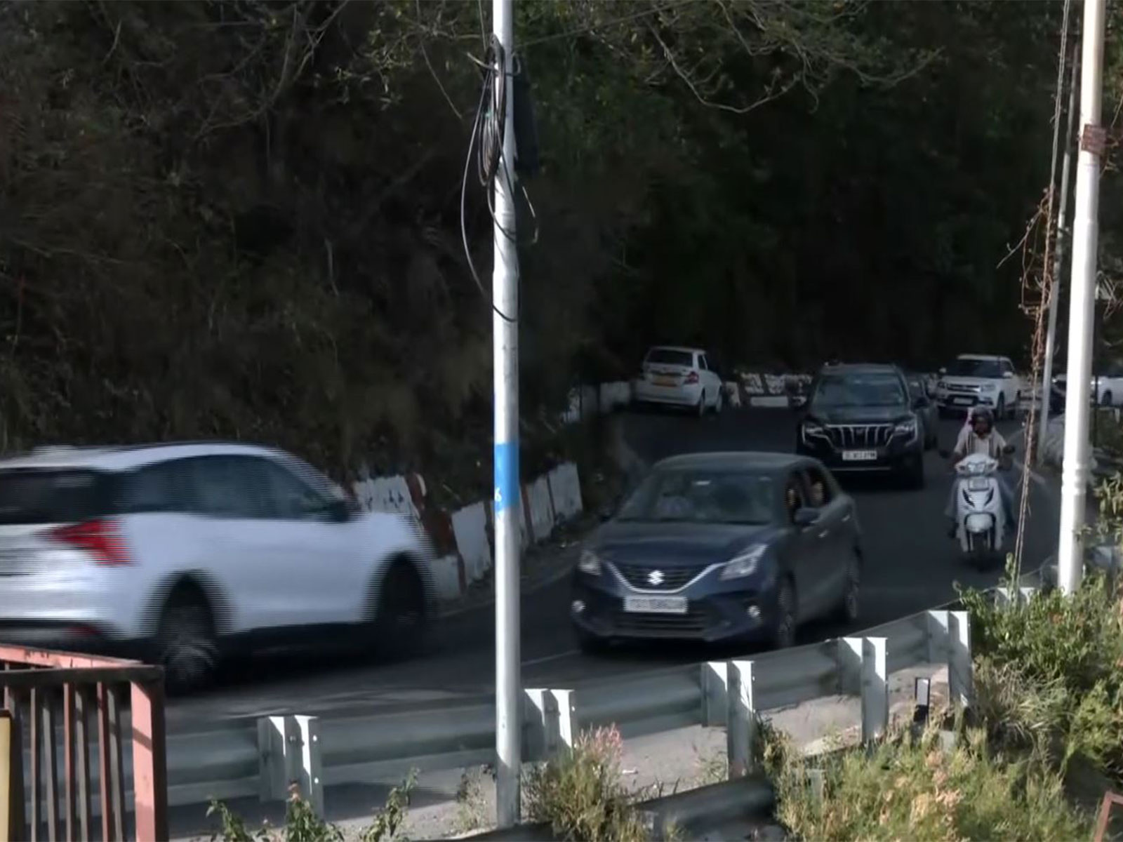 Tourist inflow continues in Dehradun despite PM Modi's appeal for fuel conservation (Photo/ANI)