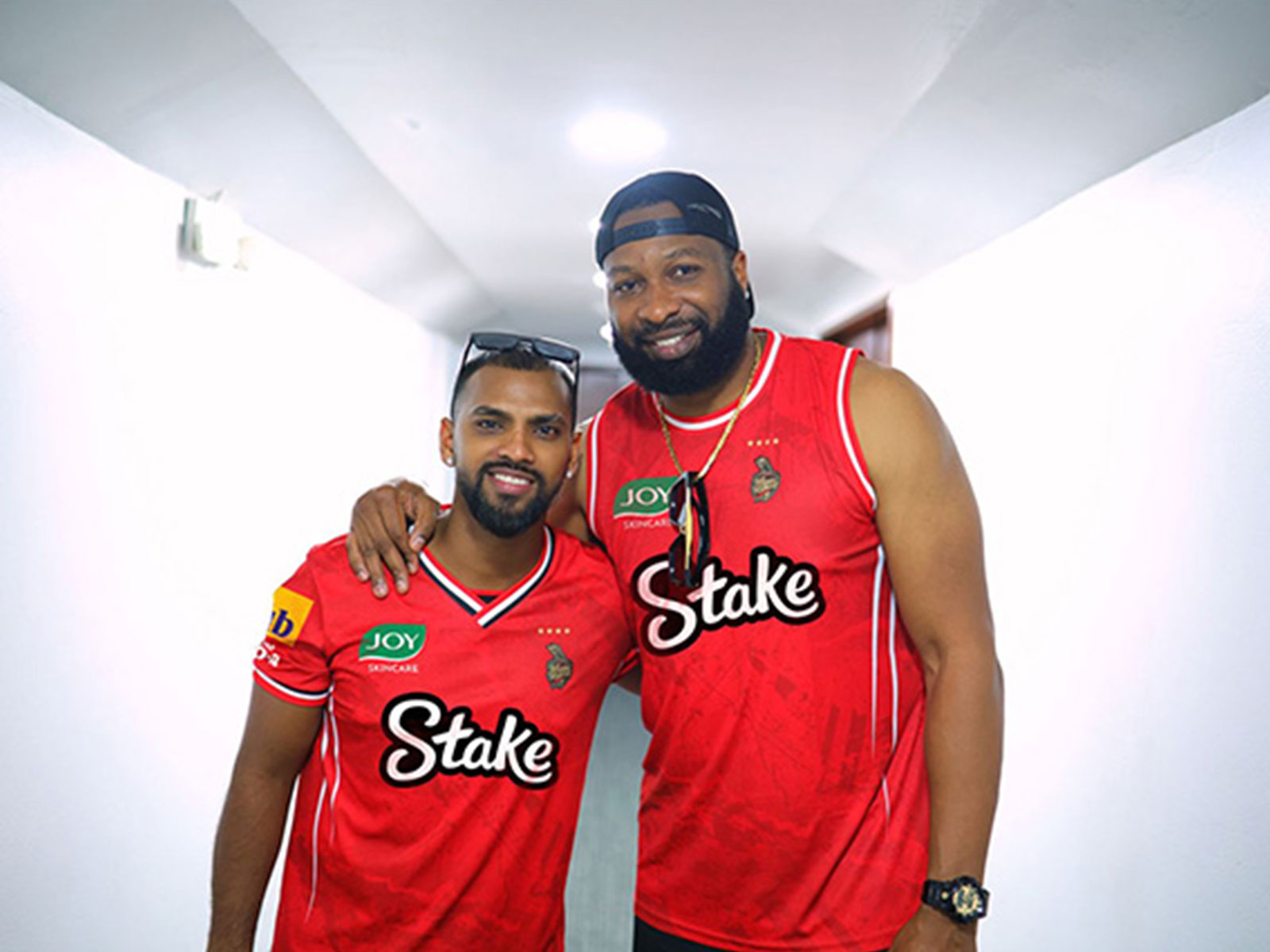 Nicholas Pooran and Kieron Pollard (Photo: TKR)