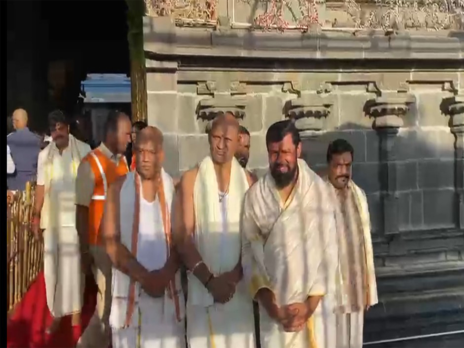 Telangana MLA T Raja Singh in Venkatesawara Temple (Photo/ANI)
