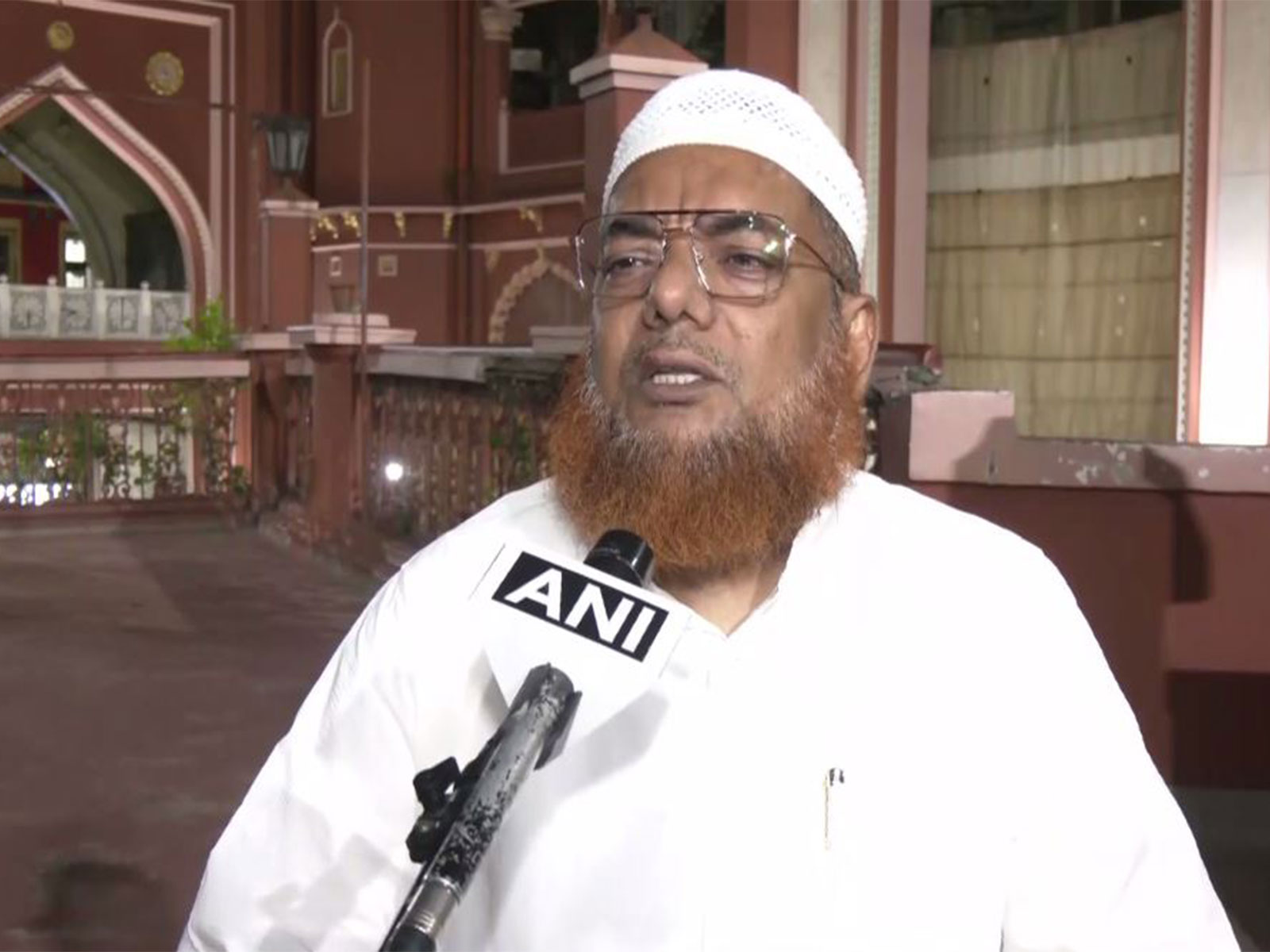Imam of Nakhoda Masjid Maulana Mohammad Shafiq Qasmi (Photo/ANI)
