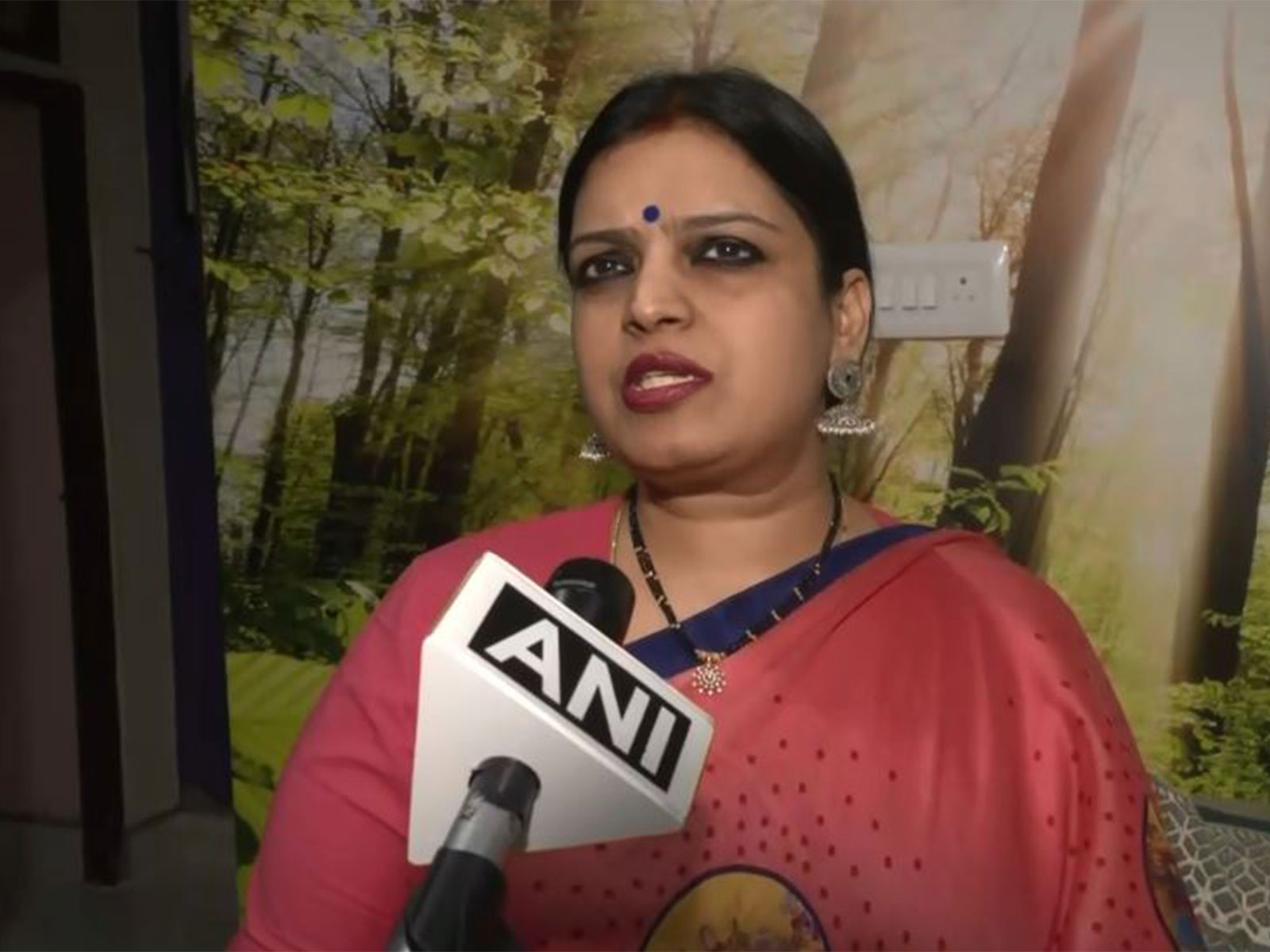 VHRP National Women President Yamuna Pathak on tension in Asif Nagar after clash between two groups 