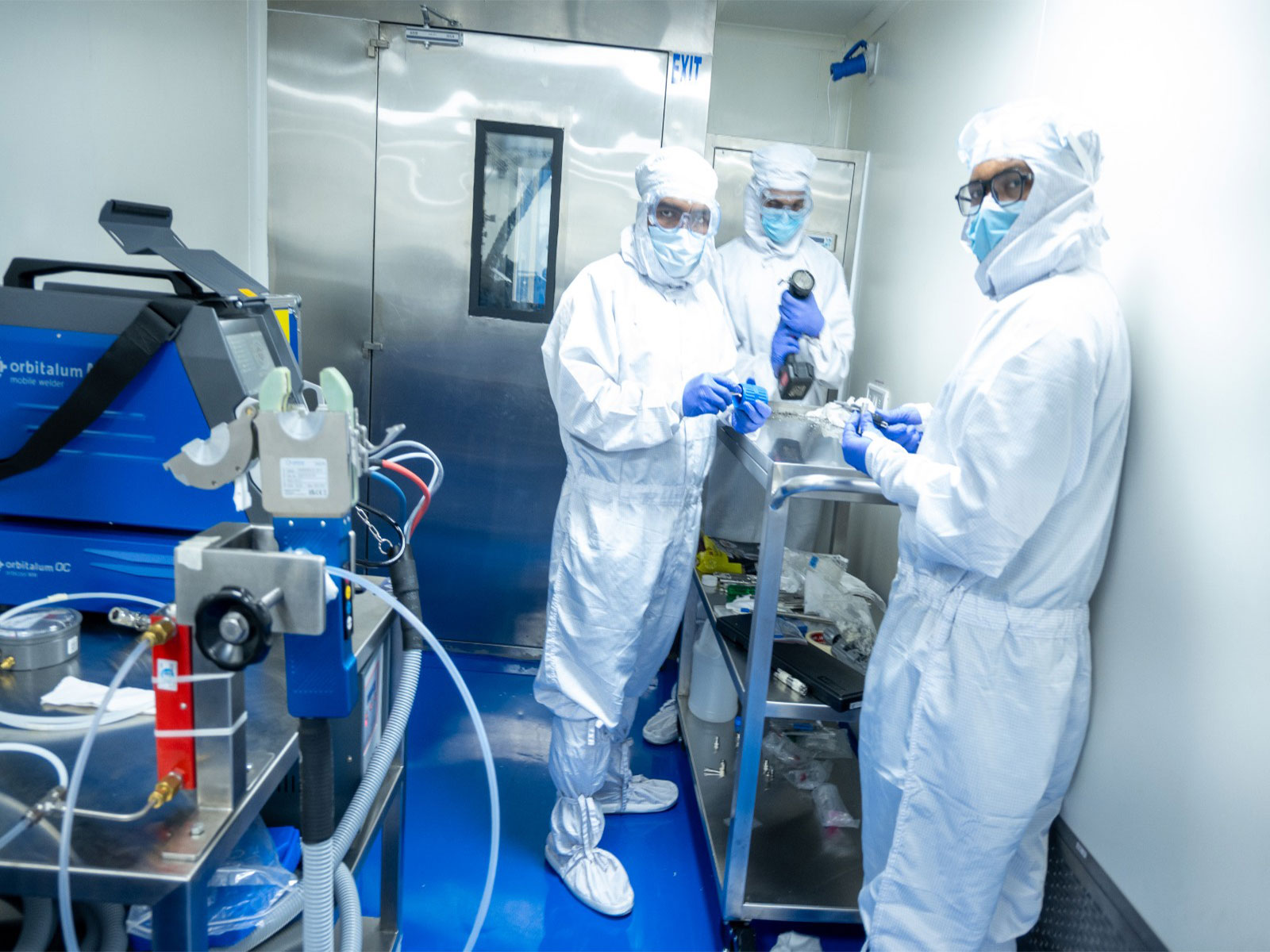 UHP welding for semiconductor course batch passes out (Photo/Gujarat CMO)