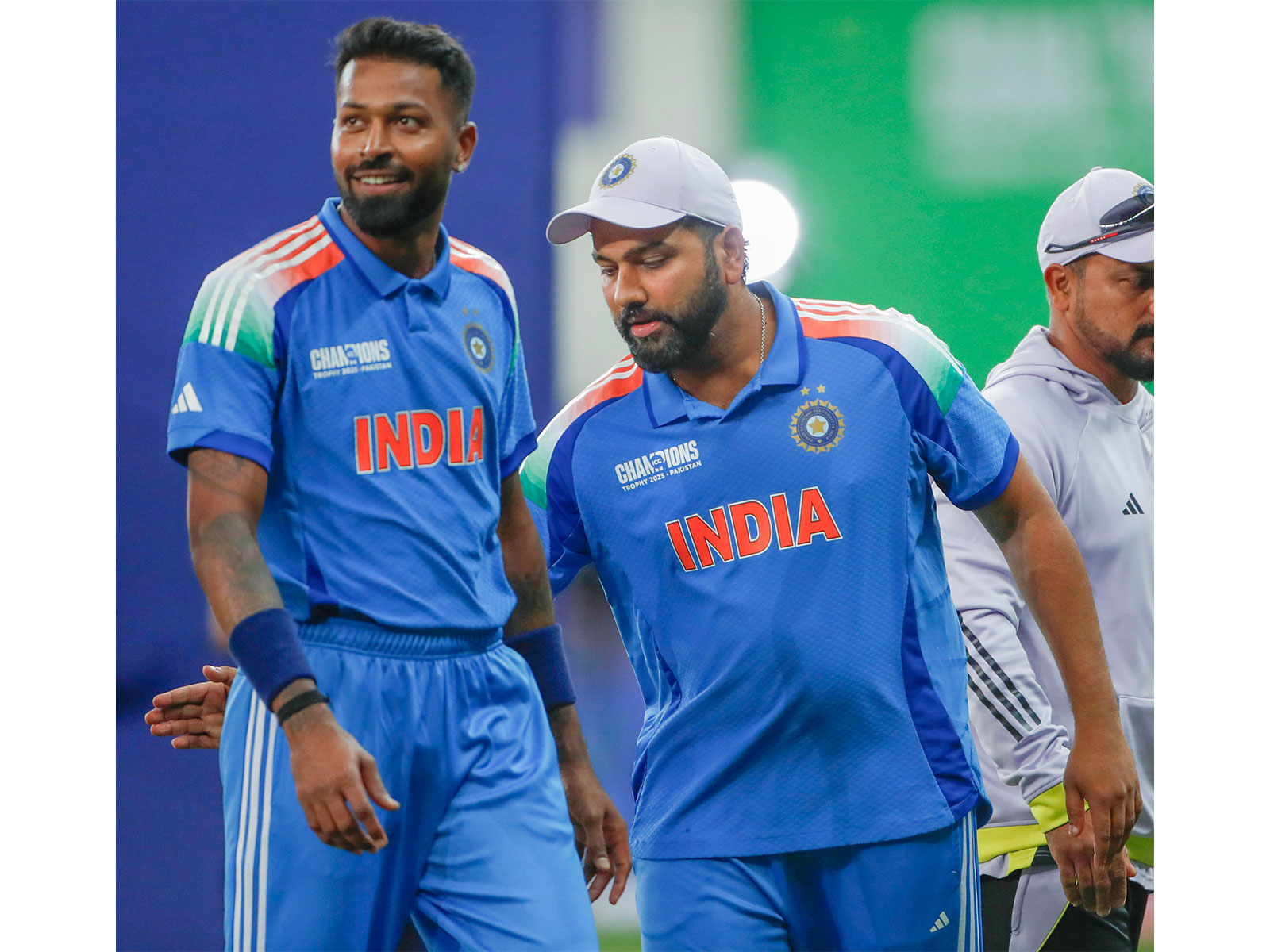 Hardik Pandya (L) and Rohit Sharma (R). (File Photo/ANI)